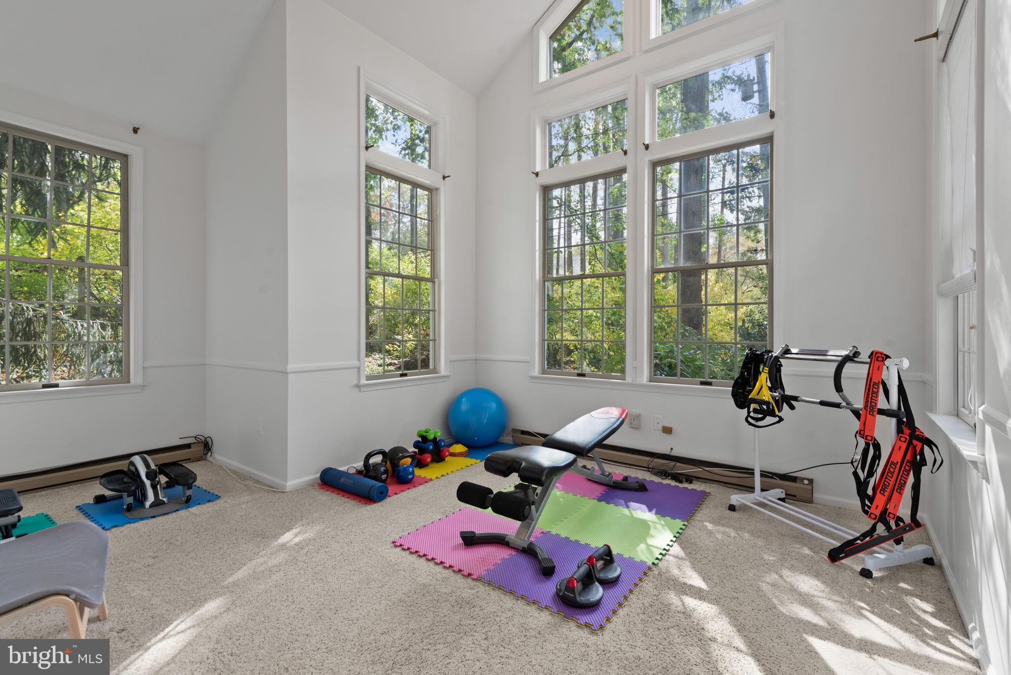 SUMMER HILL - Residential