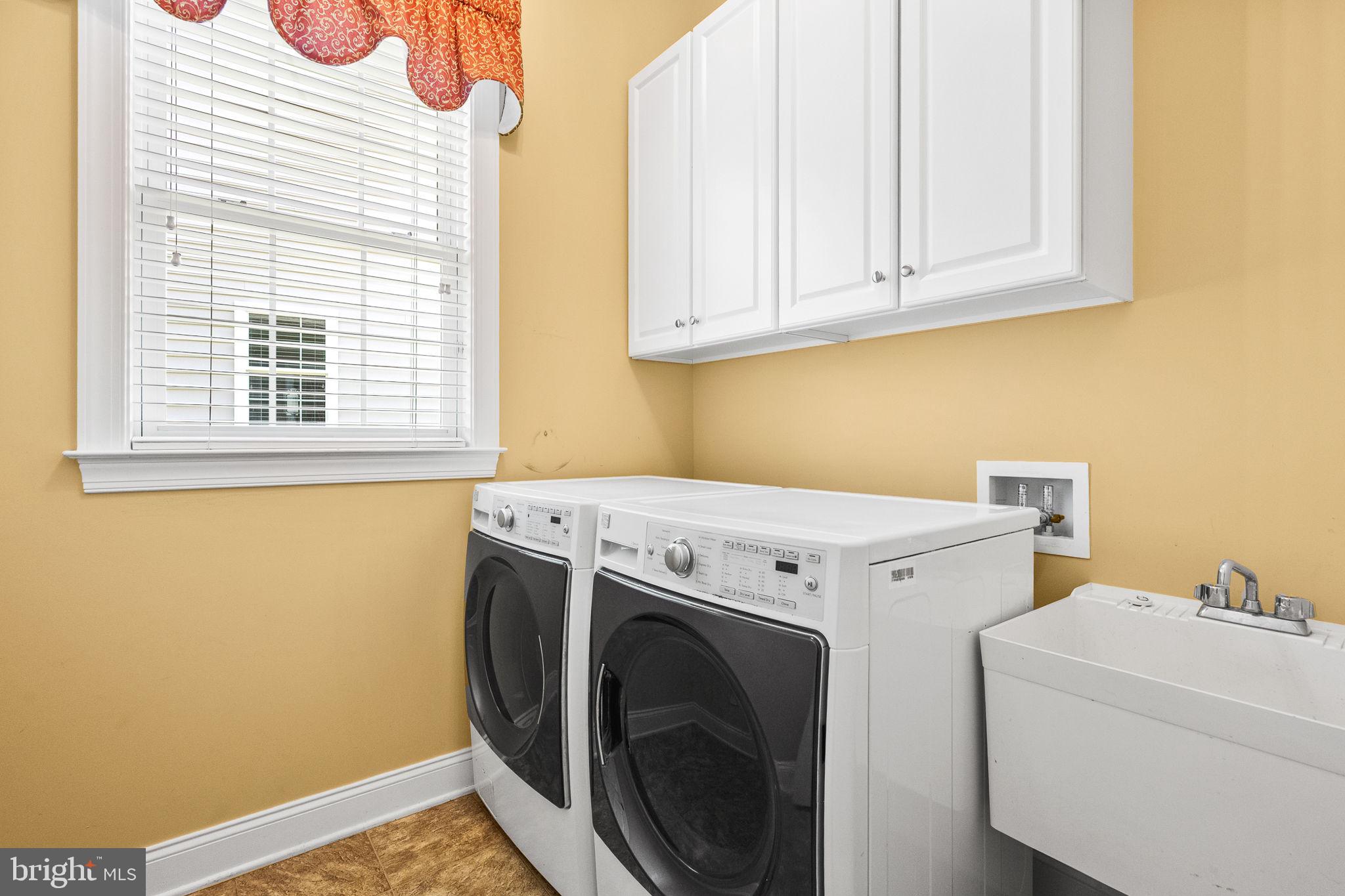 REGENCY AT DOMINION VALLEY - Residential