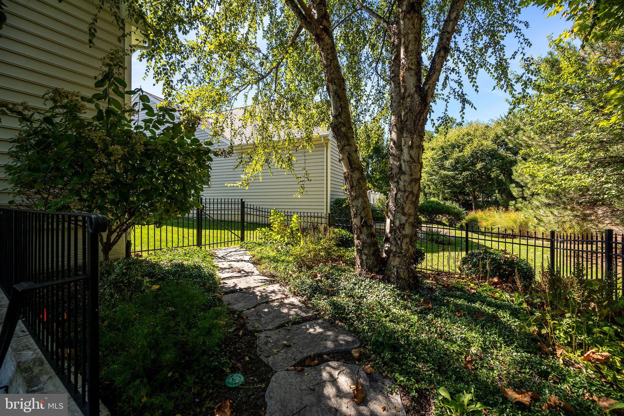 REGENCY AT DOMINION VALLEY - Residential