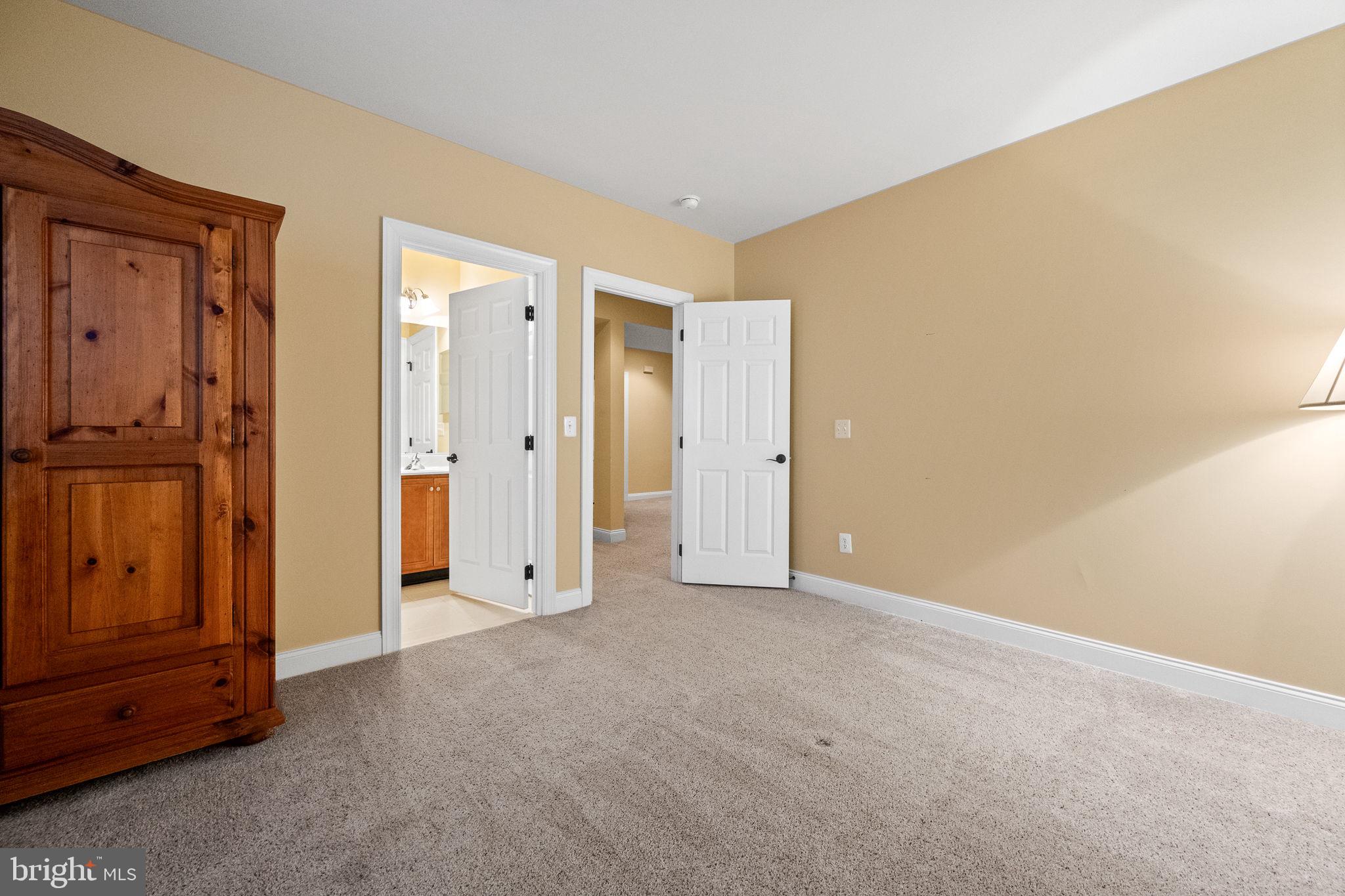 REGENCY AT DOMINION VALLEY - Residential