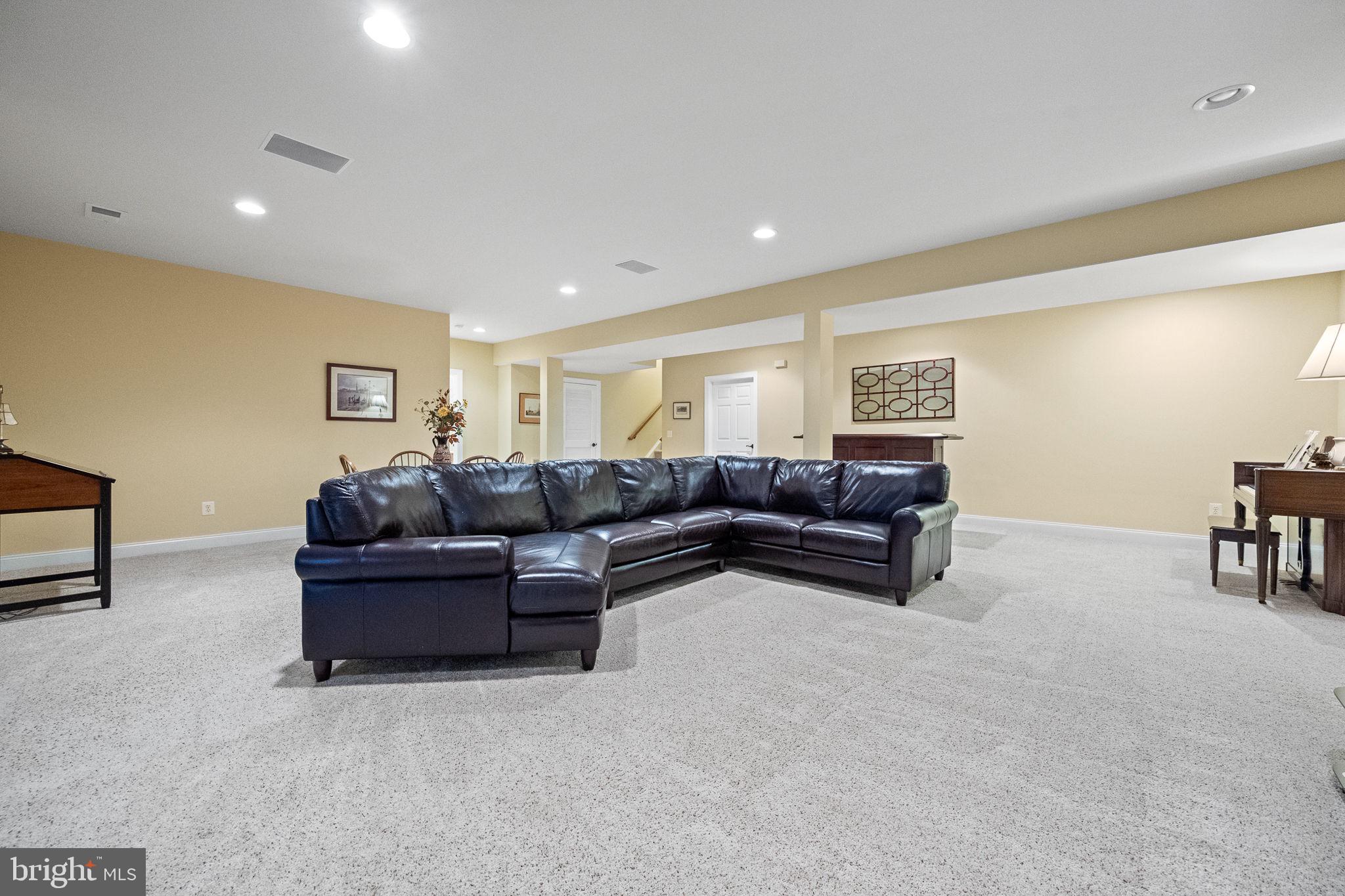 REGENCY AT DOMINION VALLEY - Residential