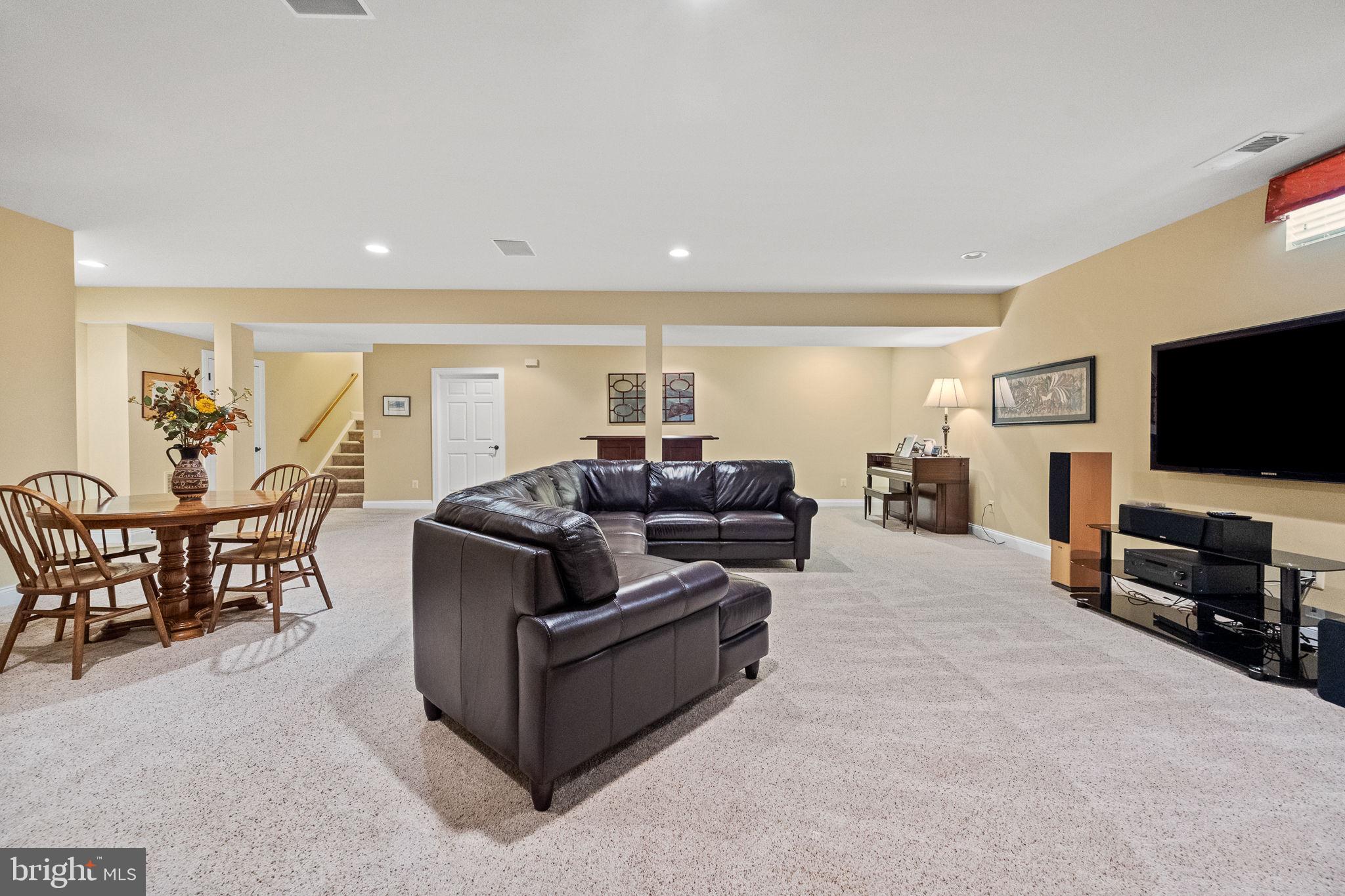 REGENCY AT DOMINION VALLEY - Residential