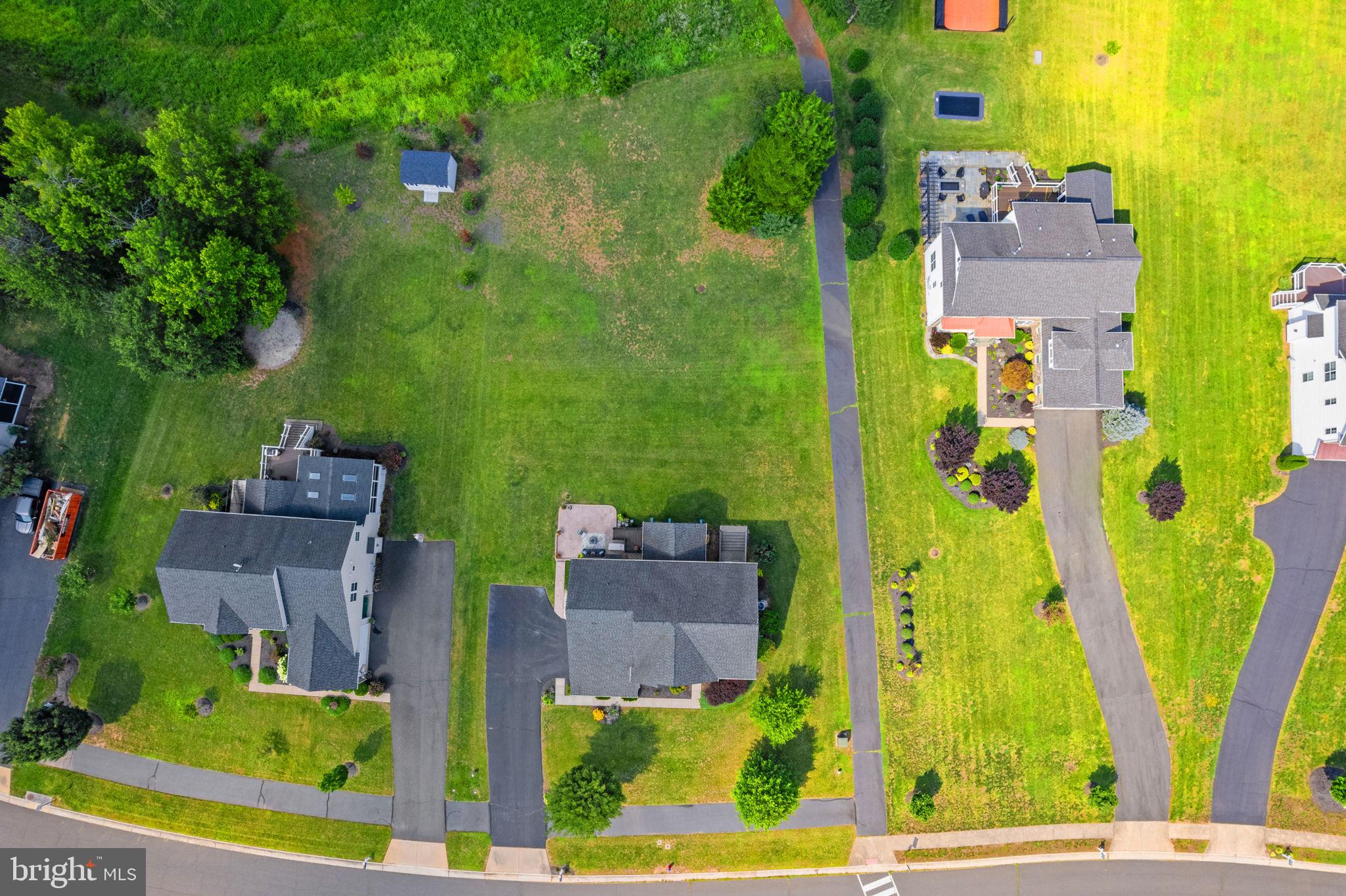 4936 PEBBLE RUN ROAD