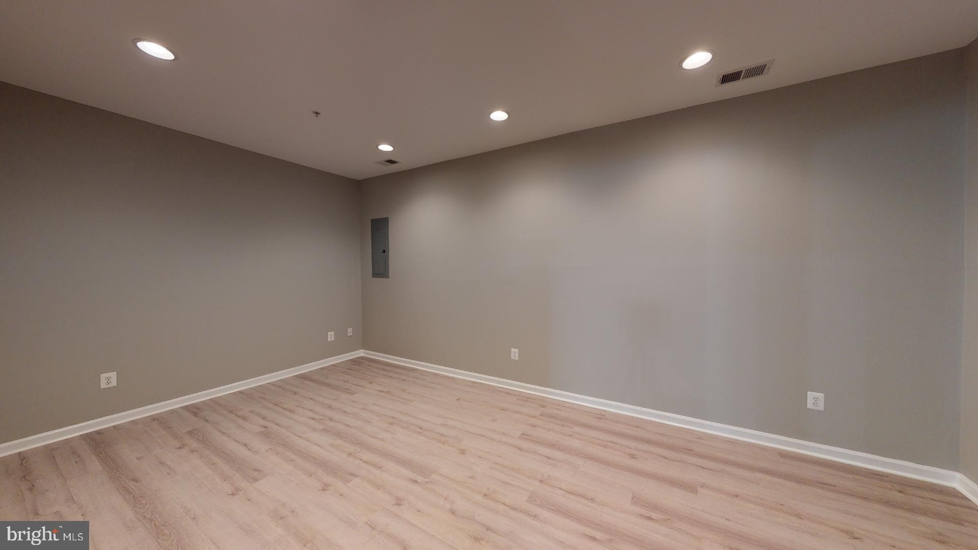 DAHLIA PARK OF WILDEWOOD - Residential