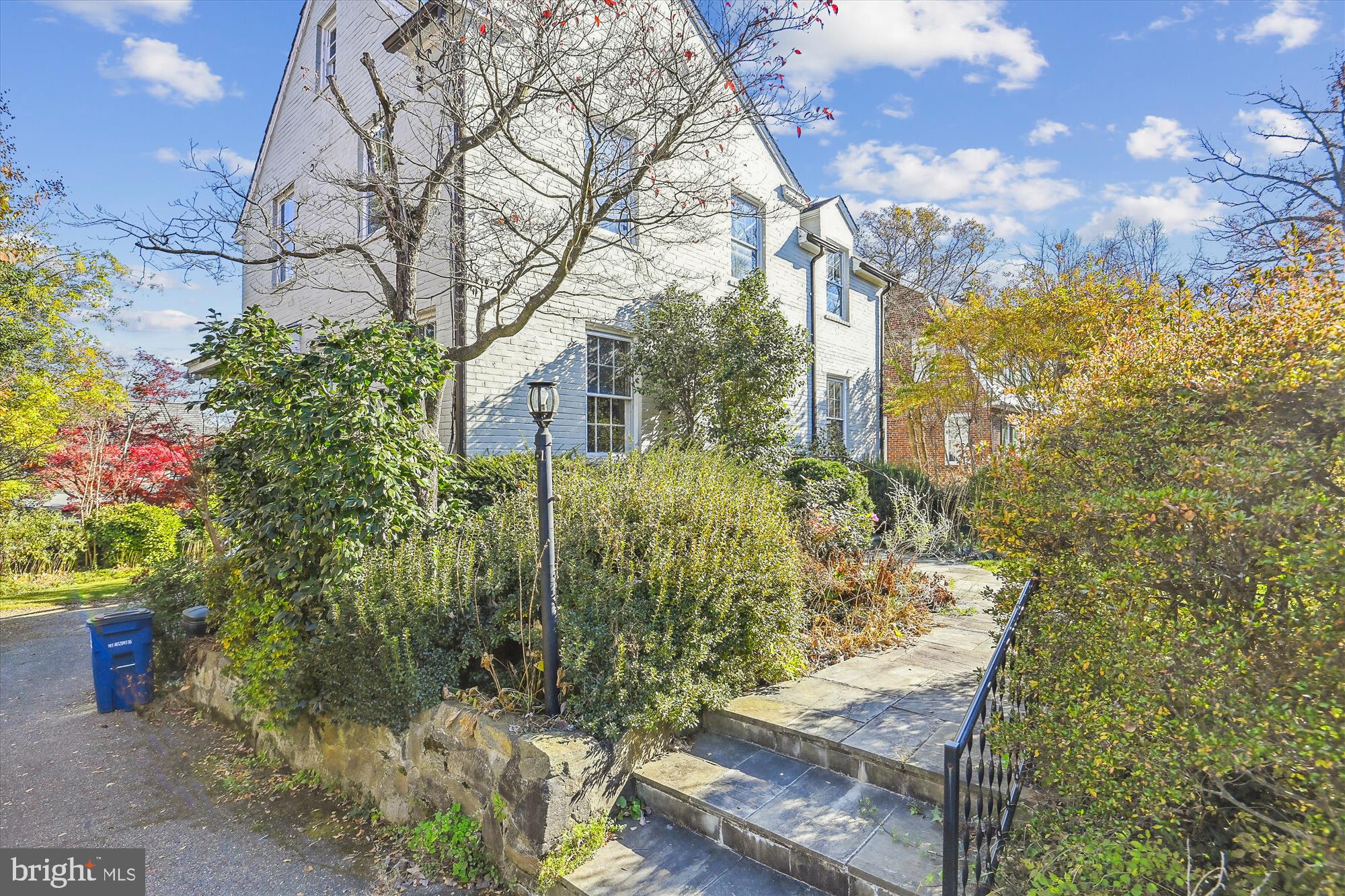 WHEATLEY HILLS - Residential