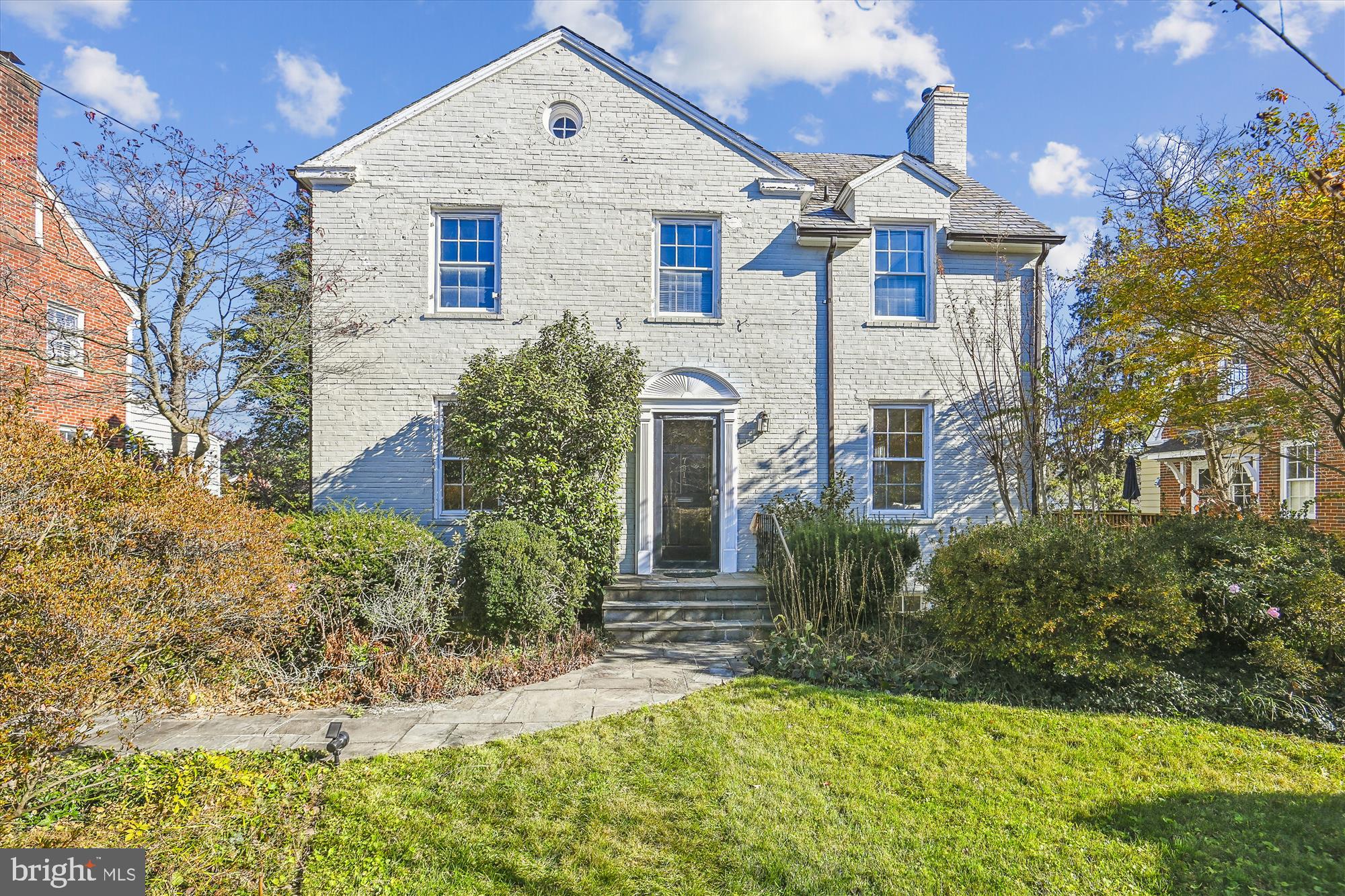 WHEATLEY HILLS - Residential