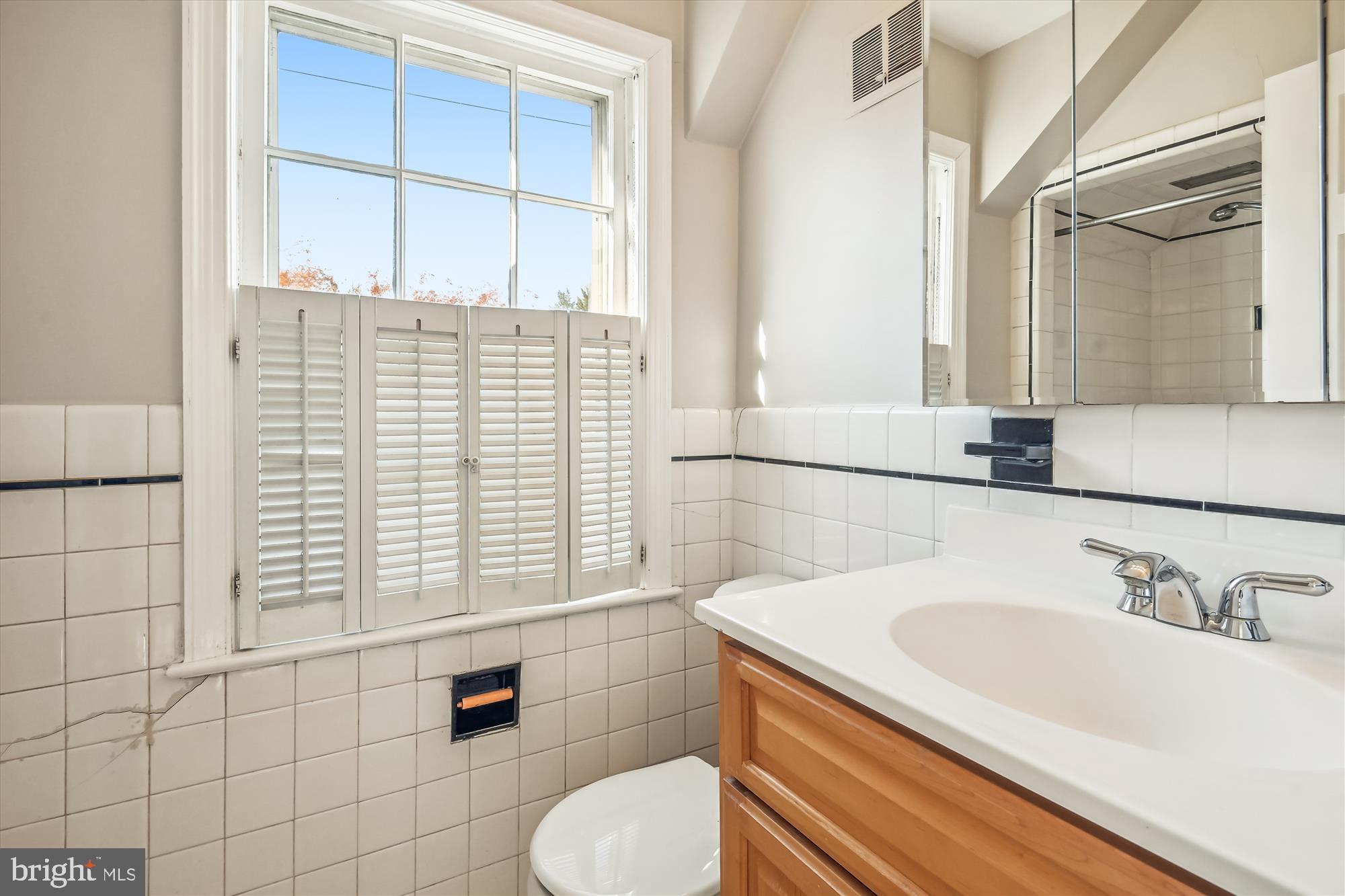 WHEATLEY HILLS - Residential