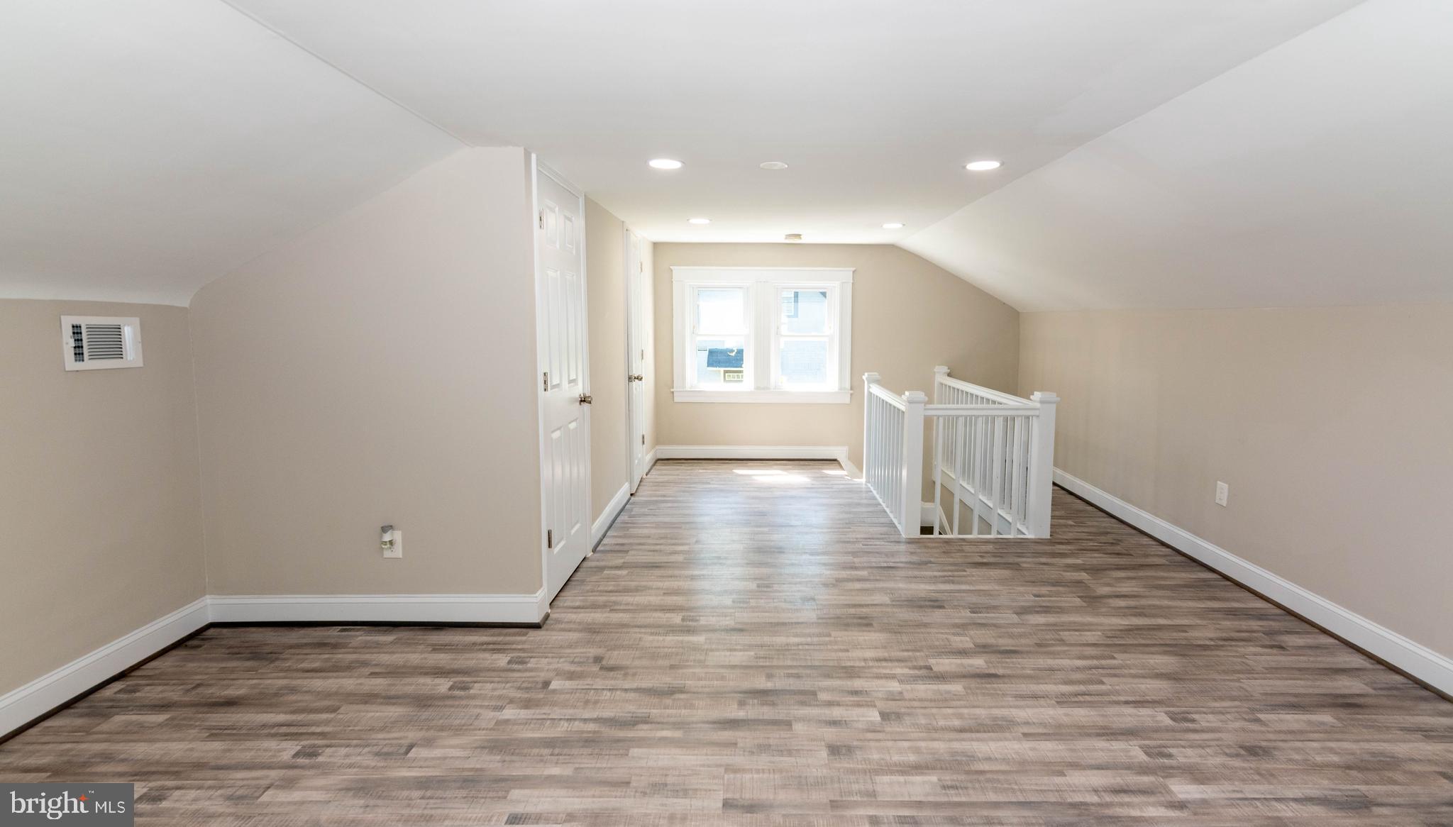 FRANKFORD - Residential