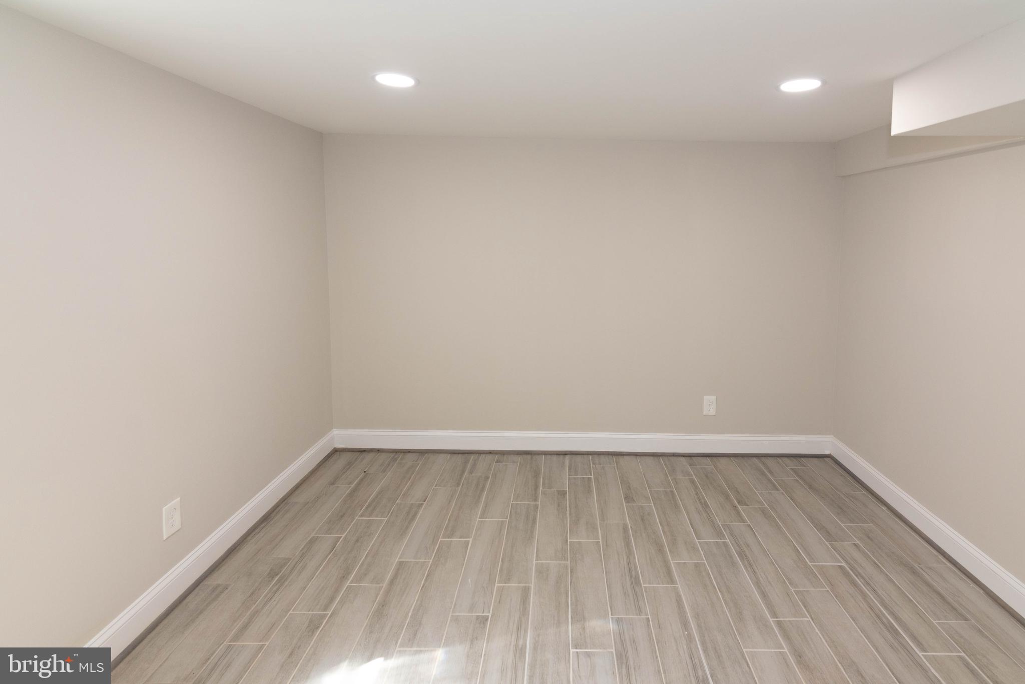 FRANKFORD - Residential