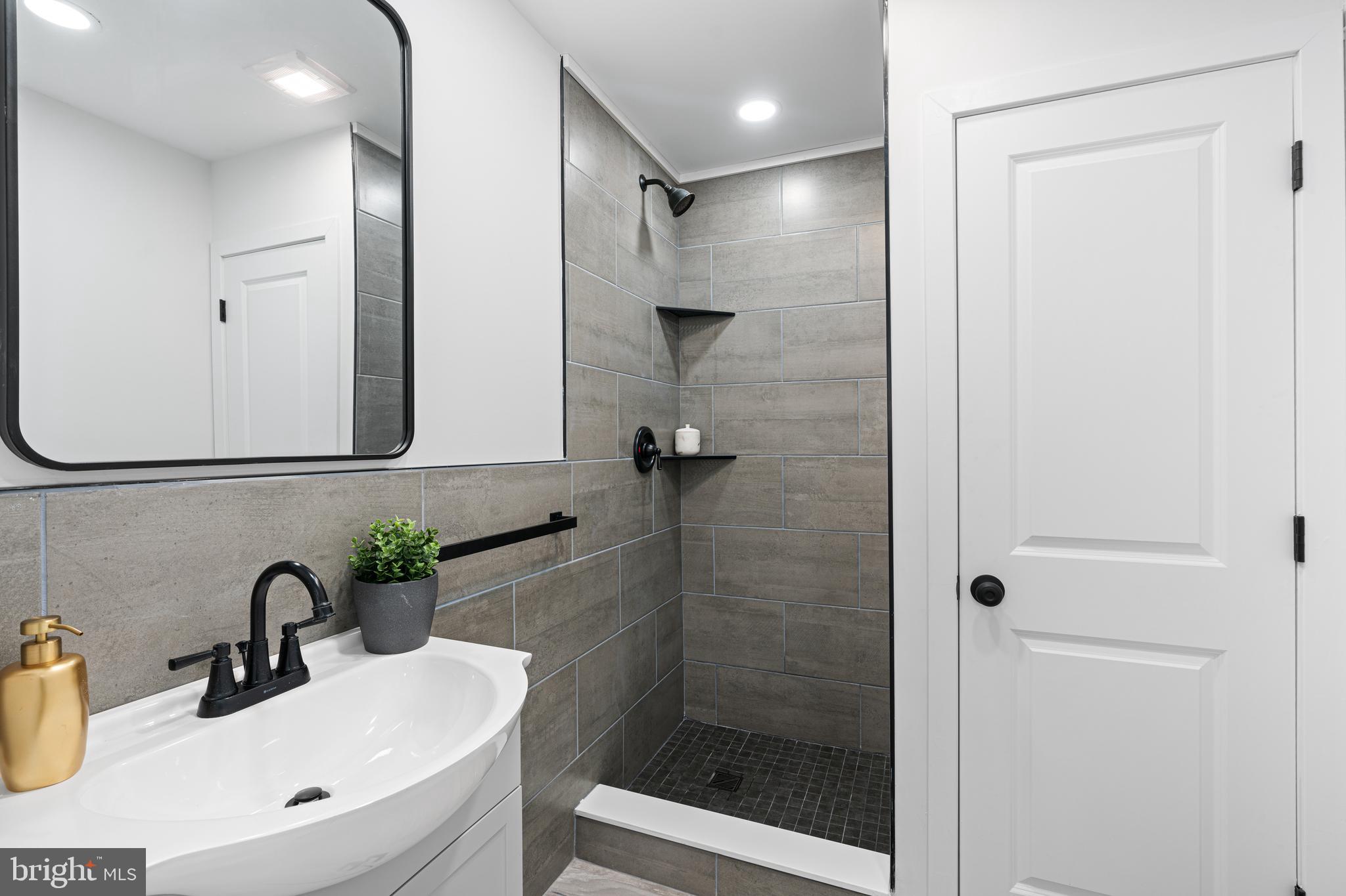 CEDAR PARK - Residential