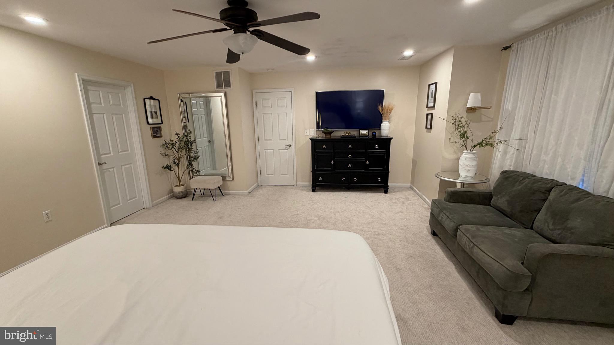 THE VILLAGES AT BRISTOL - Residential