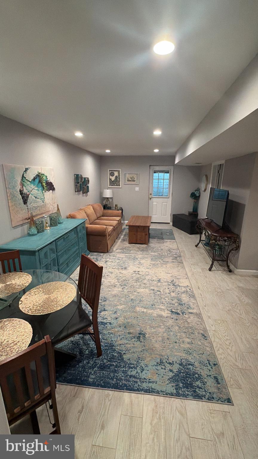 THE VILLAGES AT BRISTOL - Residential