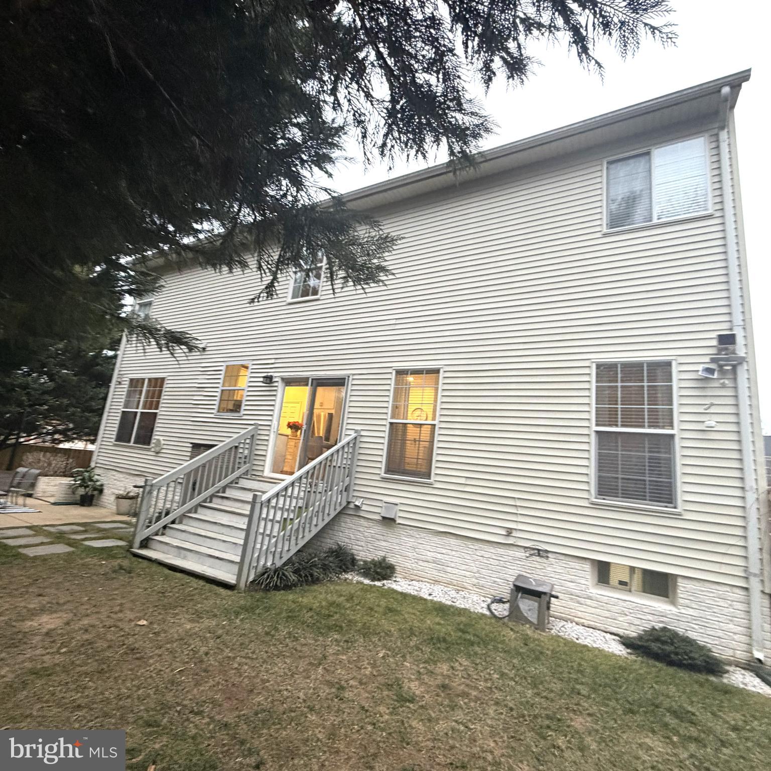 THE VILLAGES AT BRISTOL - Residential