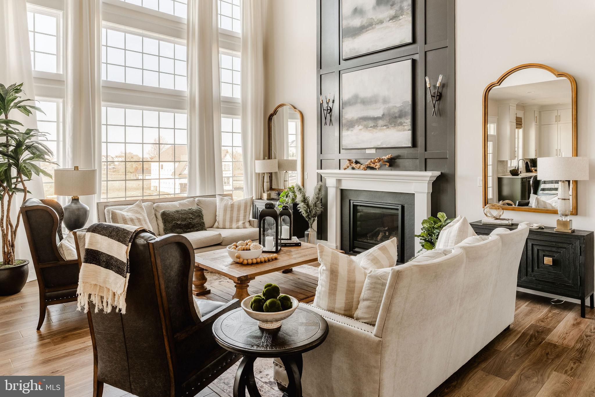 LEXINGTON POINTE - Residential