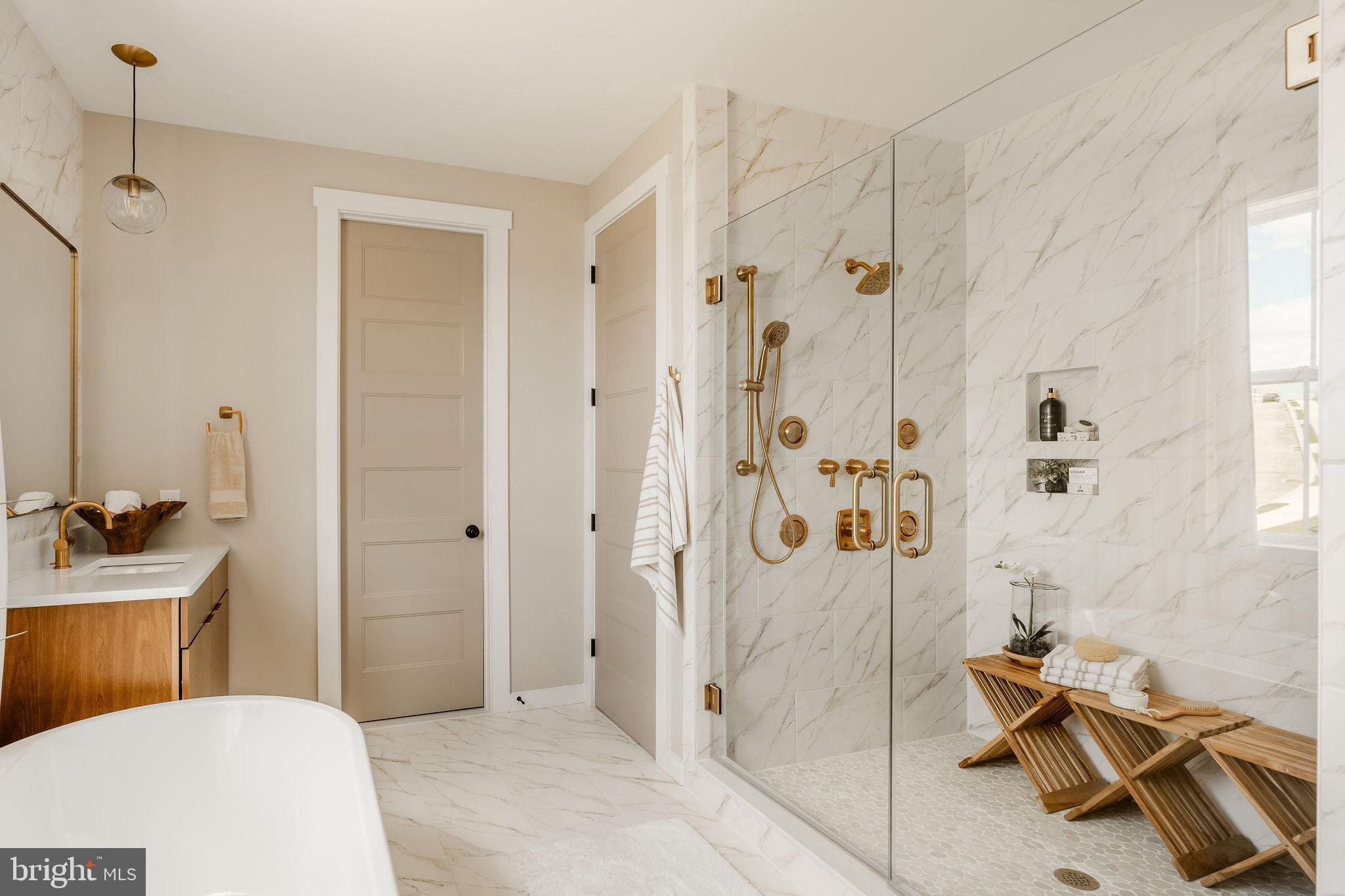 LEXINGTON POINTE - Residential