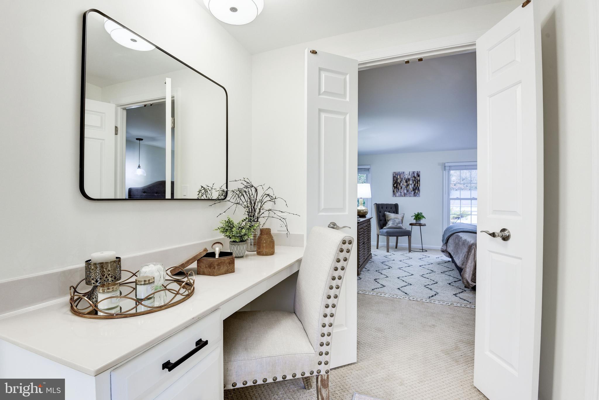 FOX HILLS - Residential