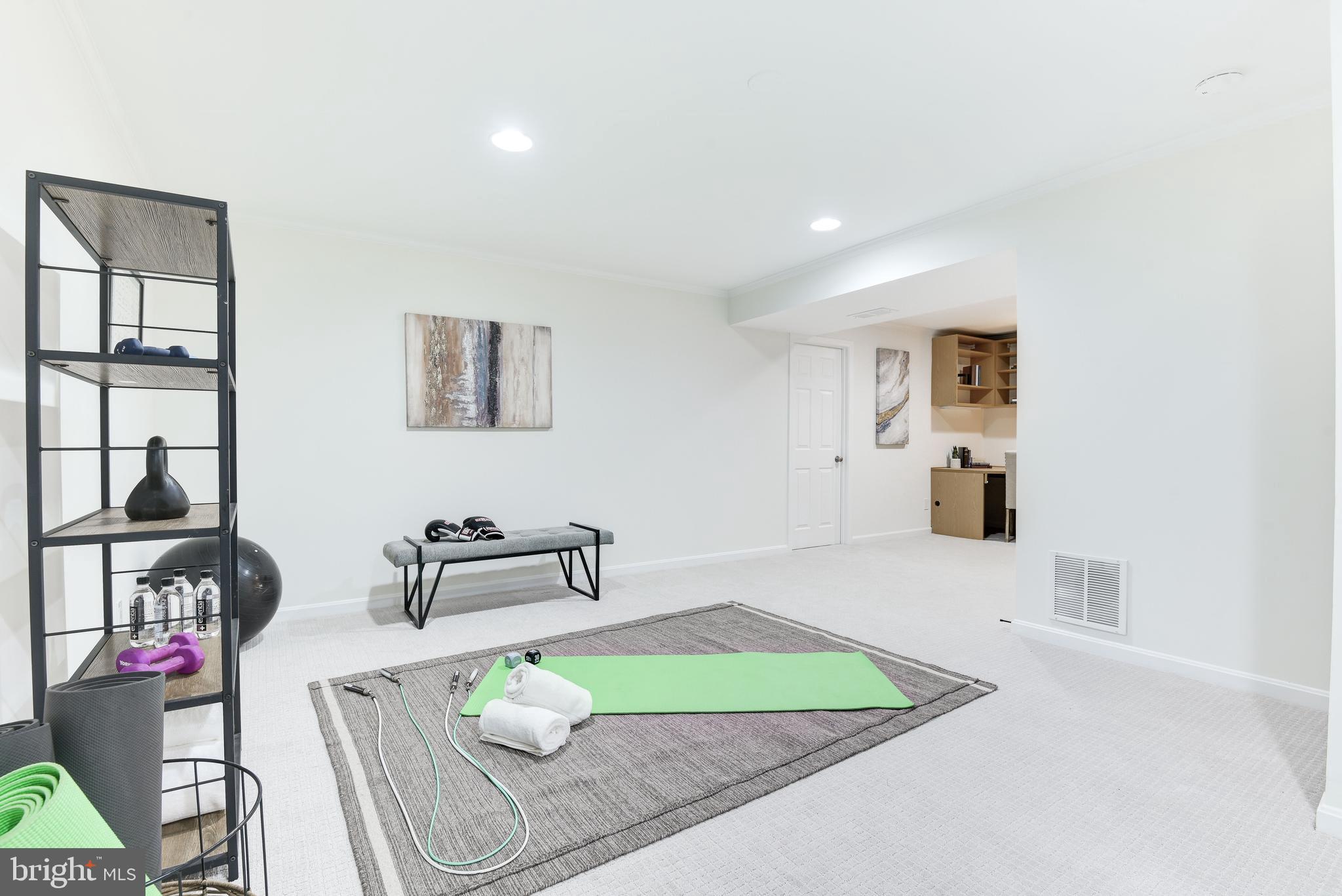 FOX HILLS - Residential