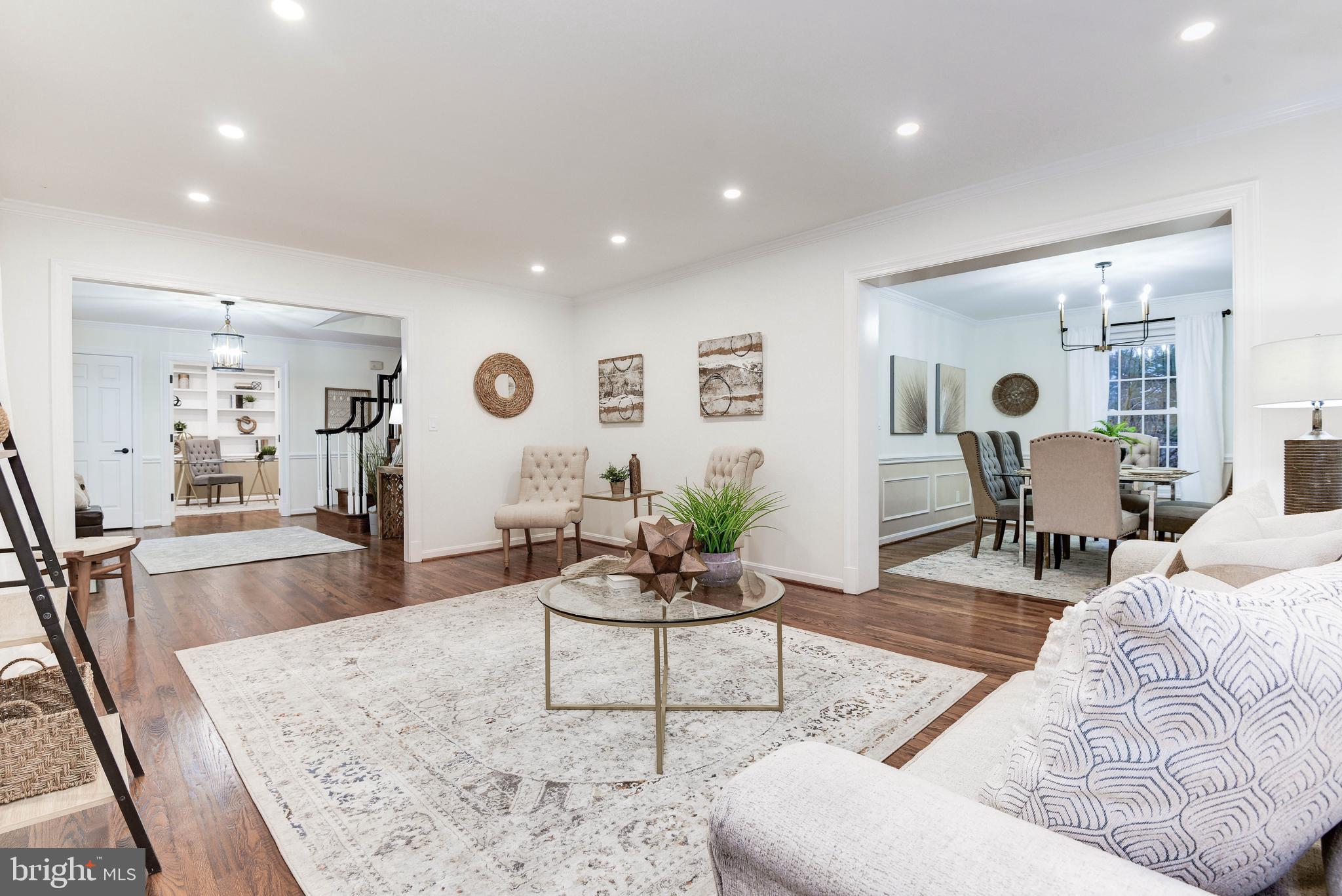 FOX HILLS - Residential