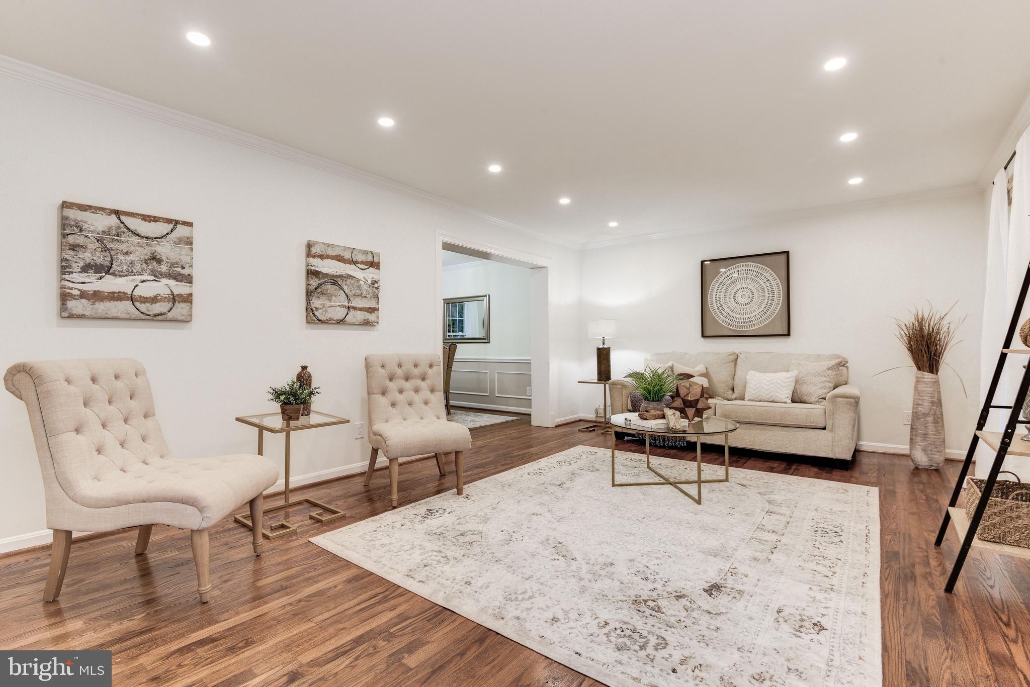 FOX HILLS - Residential