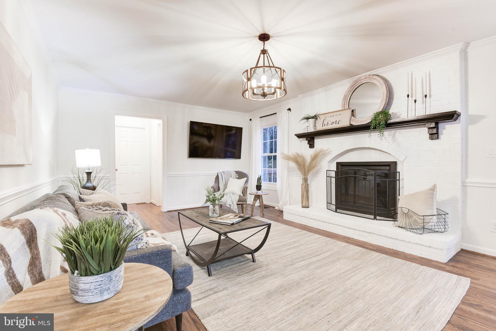 FOX HILLS - Residential