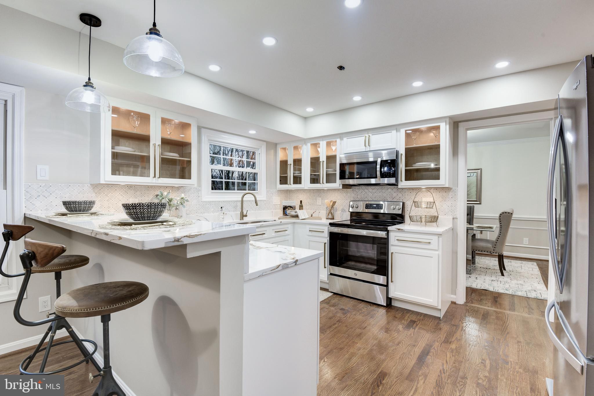 FOX HILLS - Residential