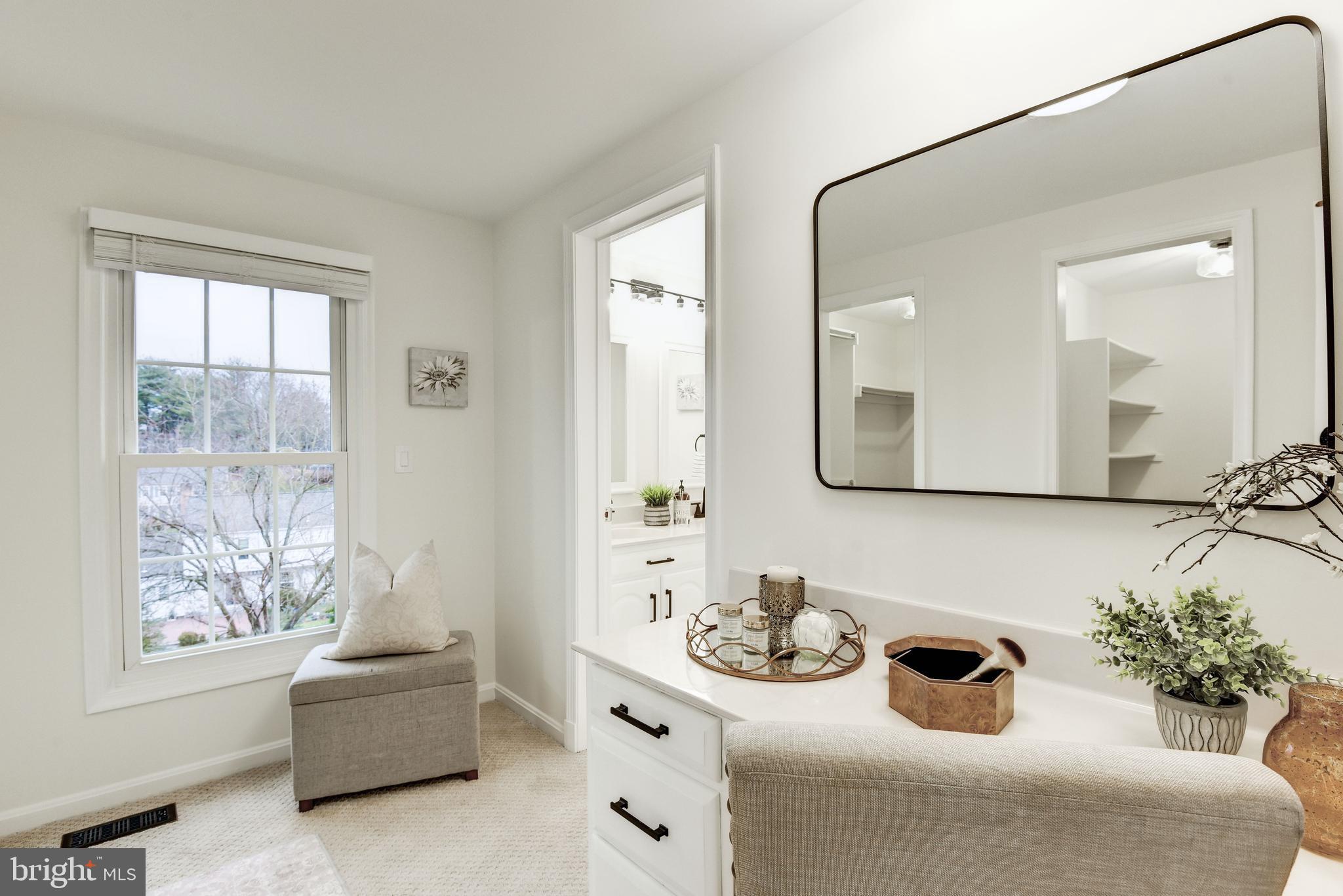 FOX HILLS - Residential