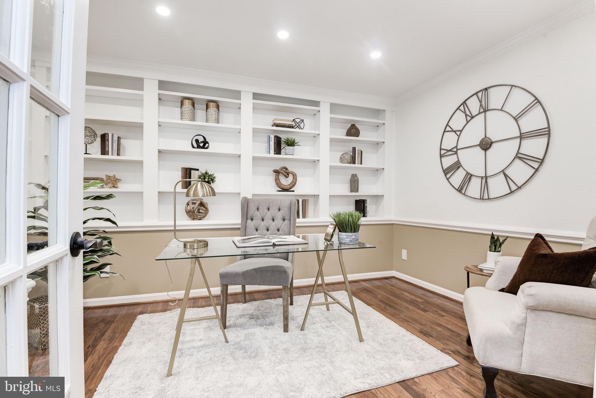 FOX HILLS - Residential