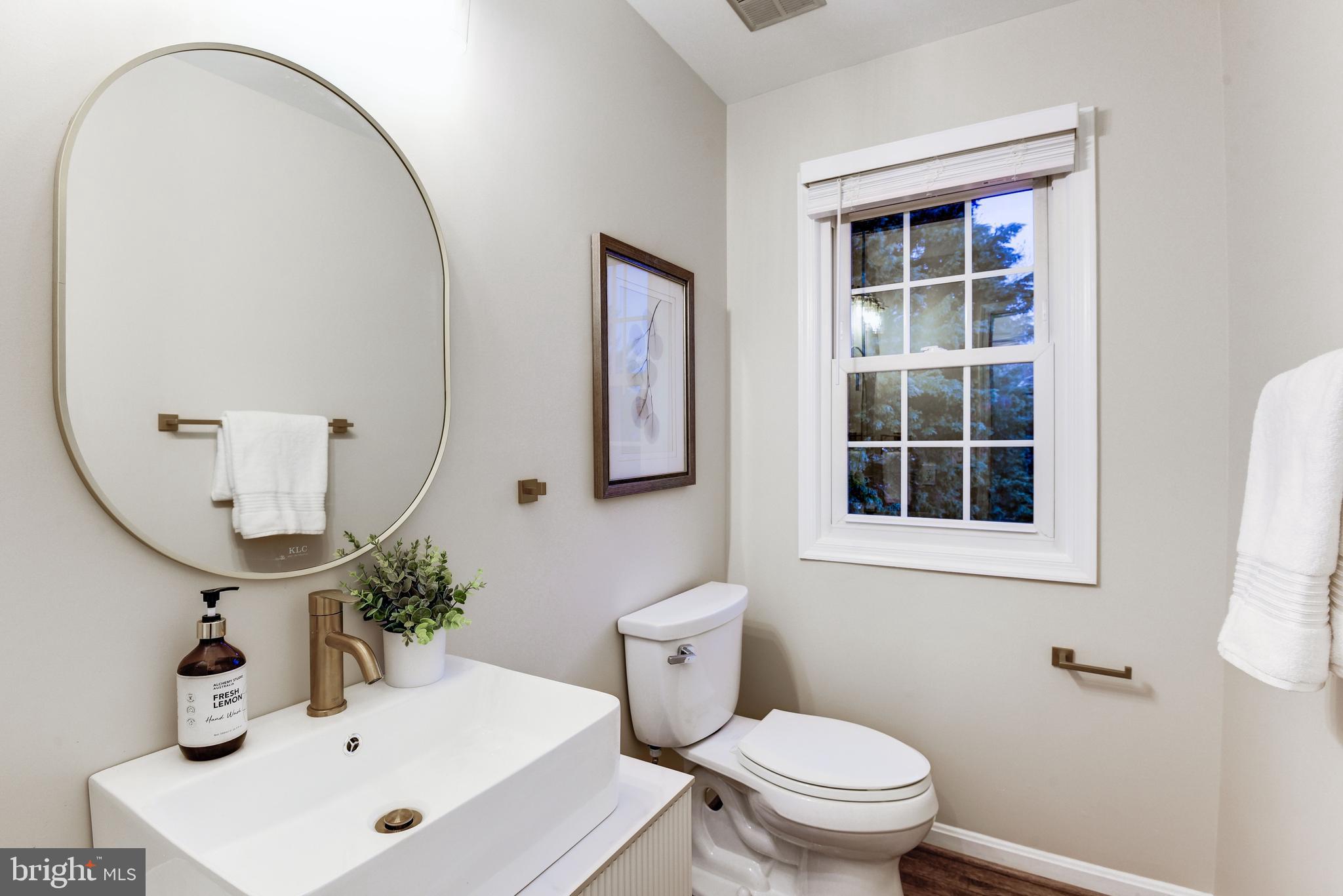 FOX HILLS - Residential