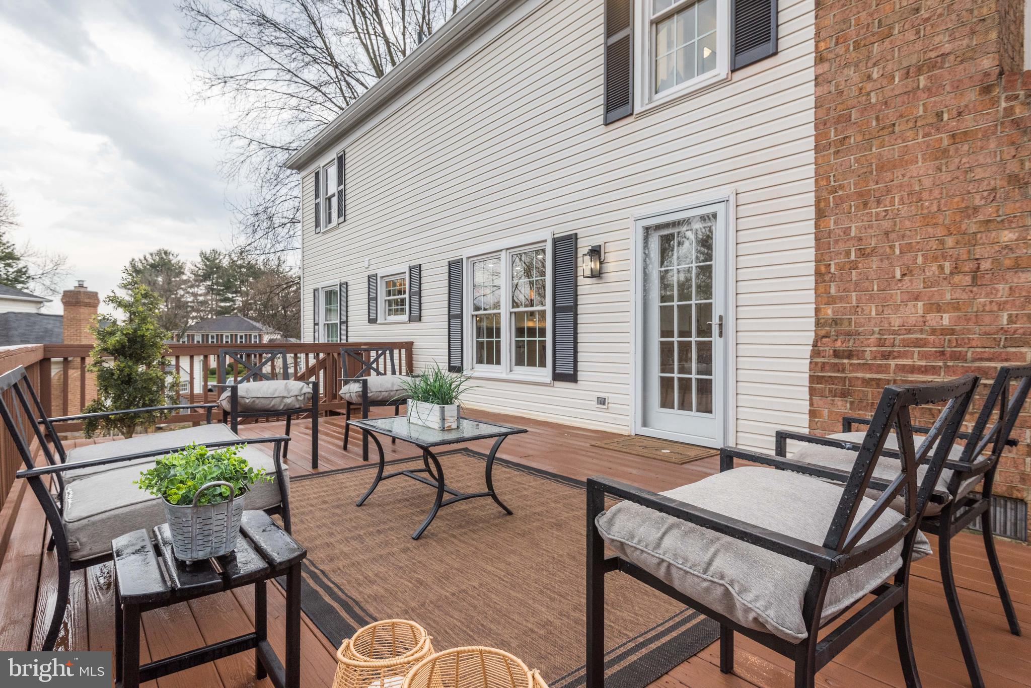 FOX HILLS - Residential