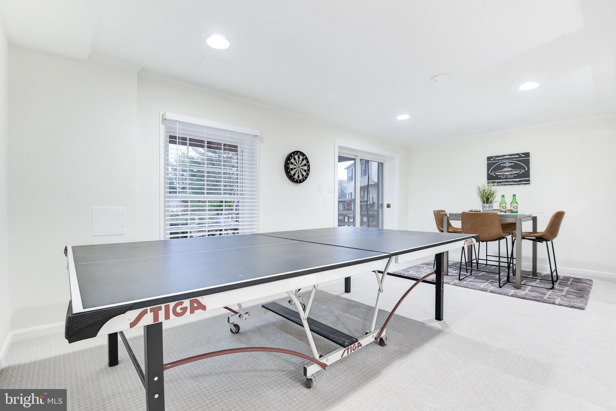 FOX HILLS - Residential