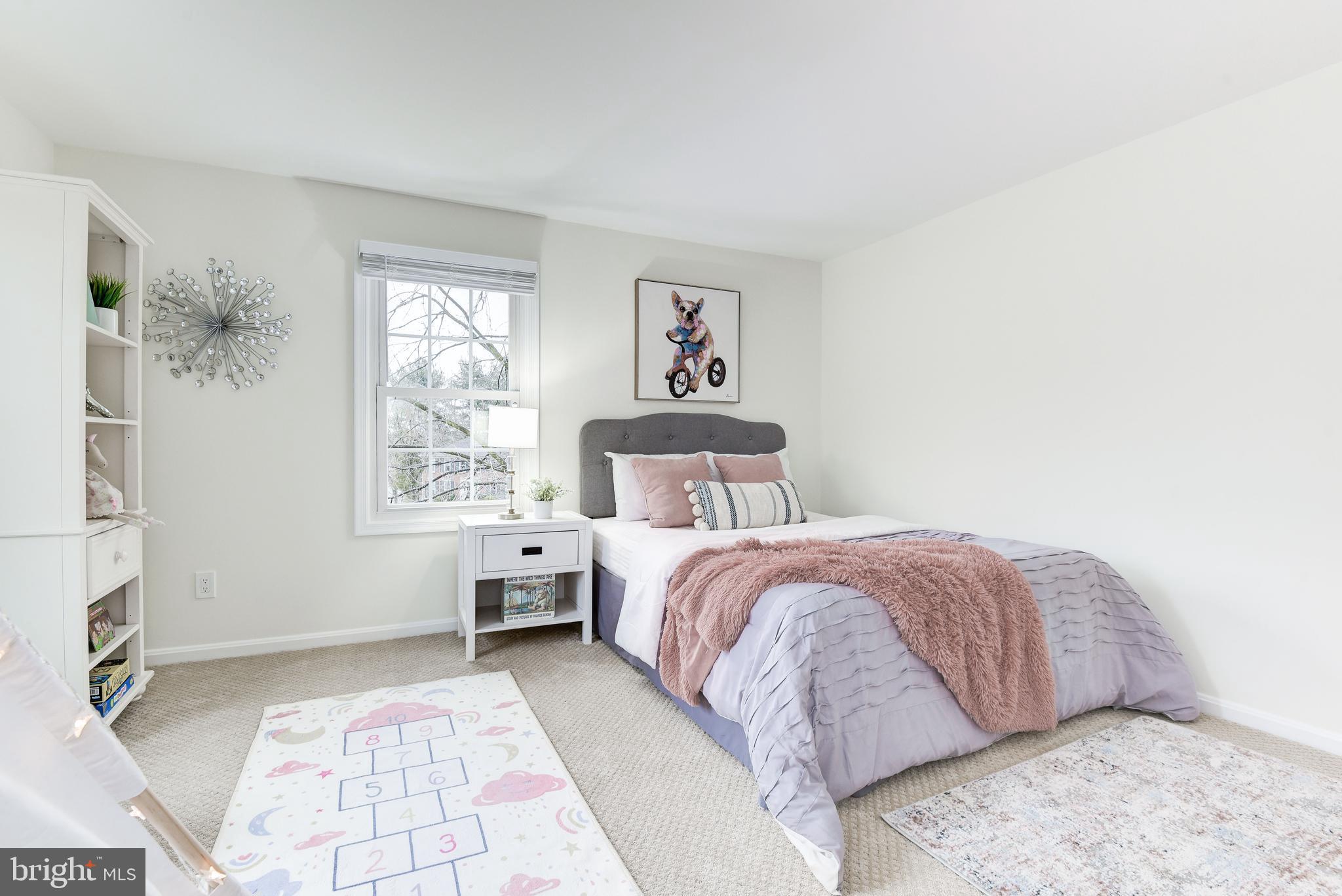 FOX HILLS - Residential