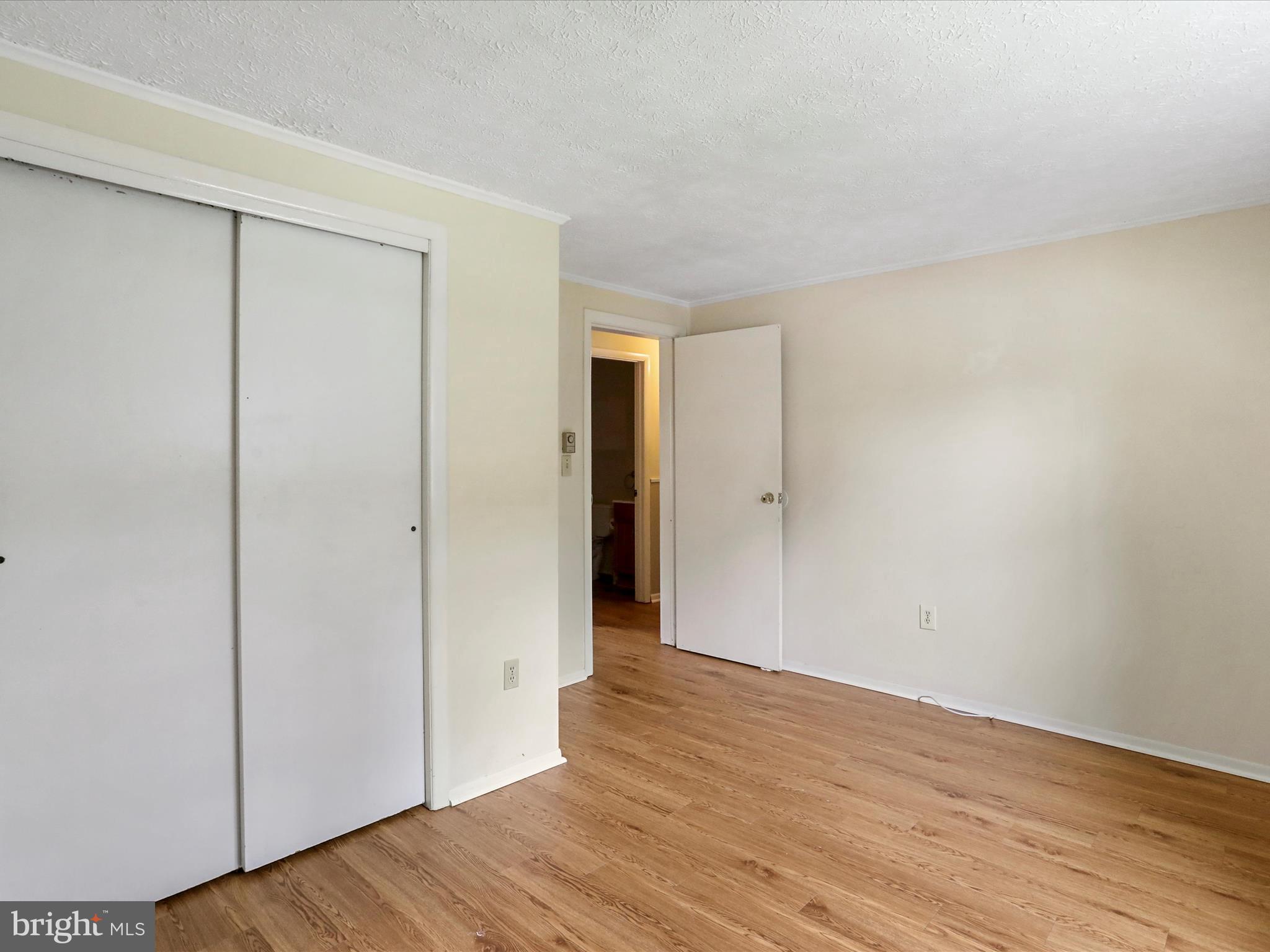 FOX GLEN - Residential