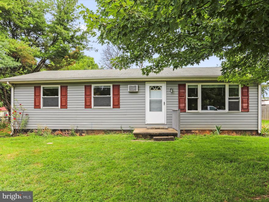 OFFER DEADLINE:  Tuesday, 8/27 at 12 PM. This 3 bed, 1 bath rancher will make someone a great starter home, downsizing home, or investment property! Convenient one level living with no HOA fees.  Great, sunny enclosed back porch. Come make this home your own! Close to 9 for commuting as well as the Route 9 Bike Path for walking and biking! Minutes from shopping at Potomac Marketplace in Ranson. Homes in this price range in Jefferson County are rare and sell quickly, so don't wait to schedule your showing!