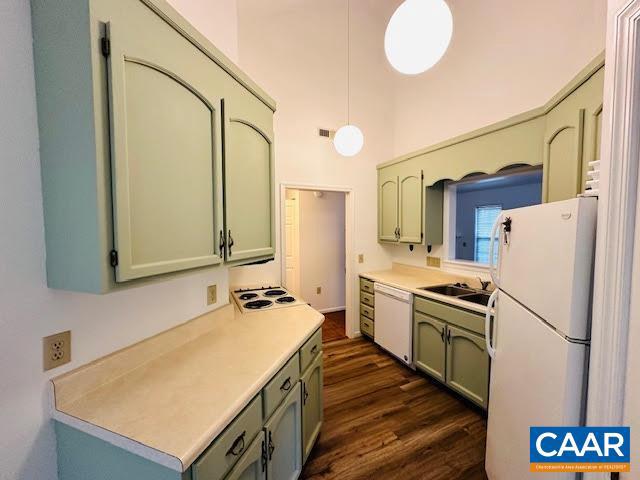 FOREST LAKES - Residential Lease