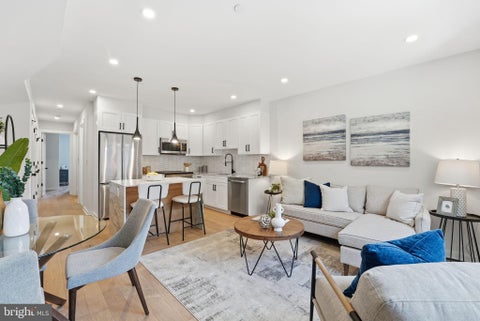 Condo For Sale - 2606 41st Street #3<br/> WASHINGTON, DC 20007