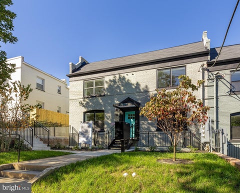 Condo For Sale - 2606 41st Street #3<br/> WASHINGTON, DC 20007