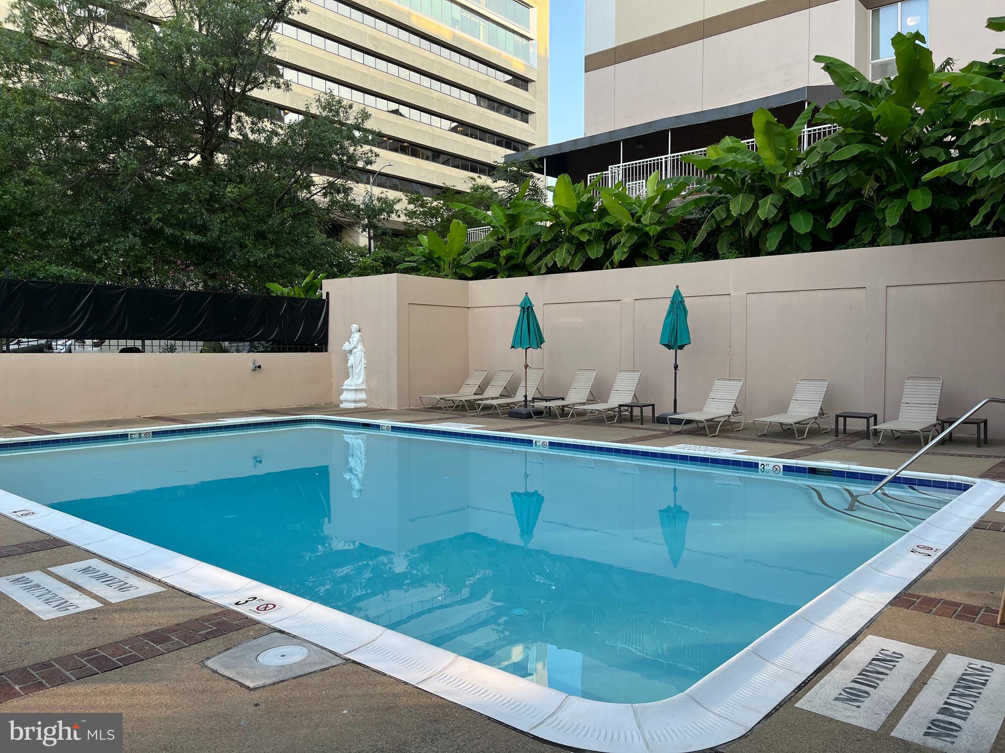1301 N COURTHOUSE ROAD 1709