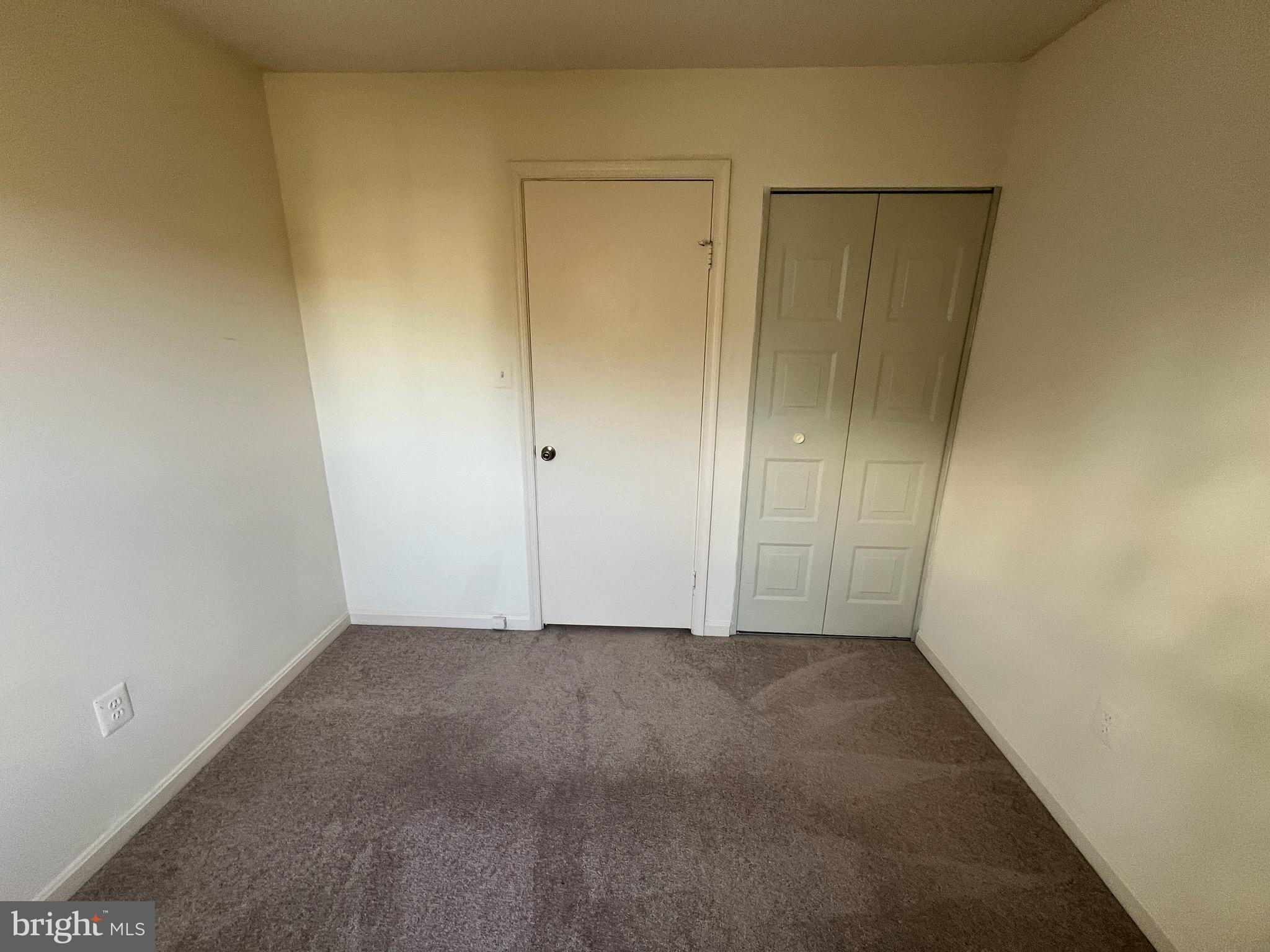 WILLIAMSBURG VILLAGE - Residential Lease