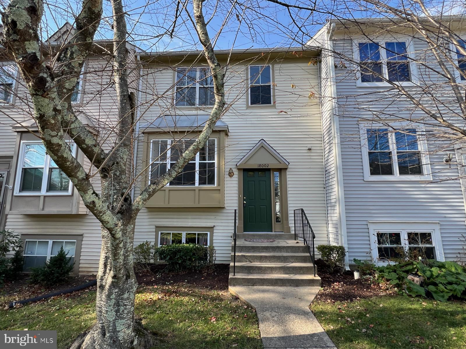 WILLIAMSBURG VILLAGE - Residential Lease