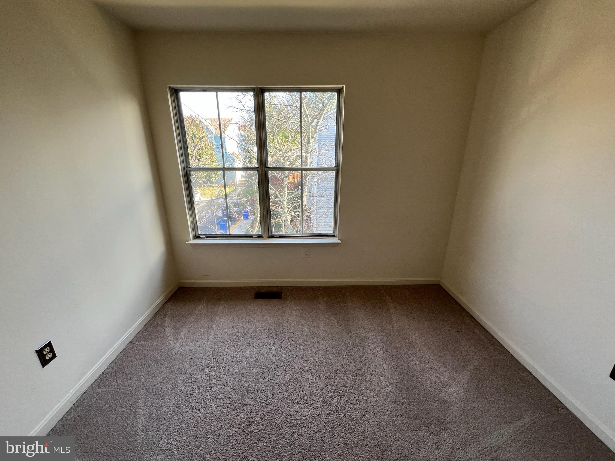 WILLIAMSBURG VILLAGE - Residential Lease