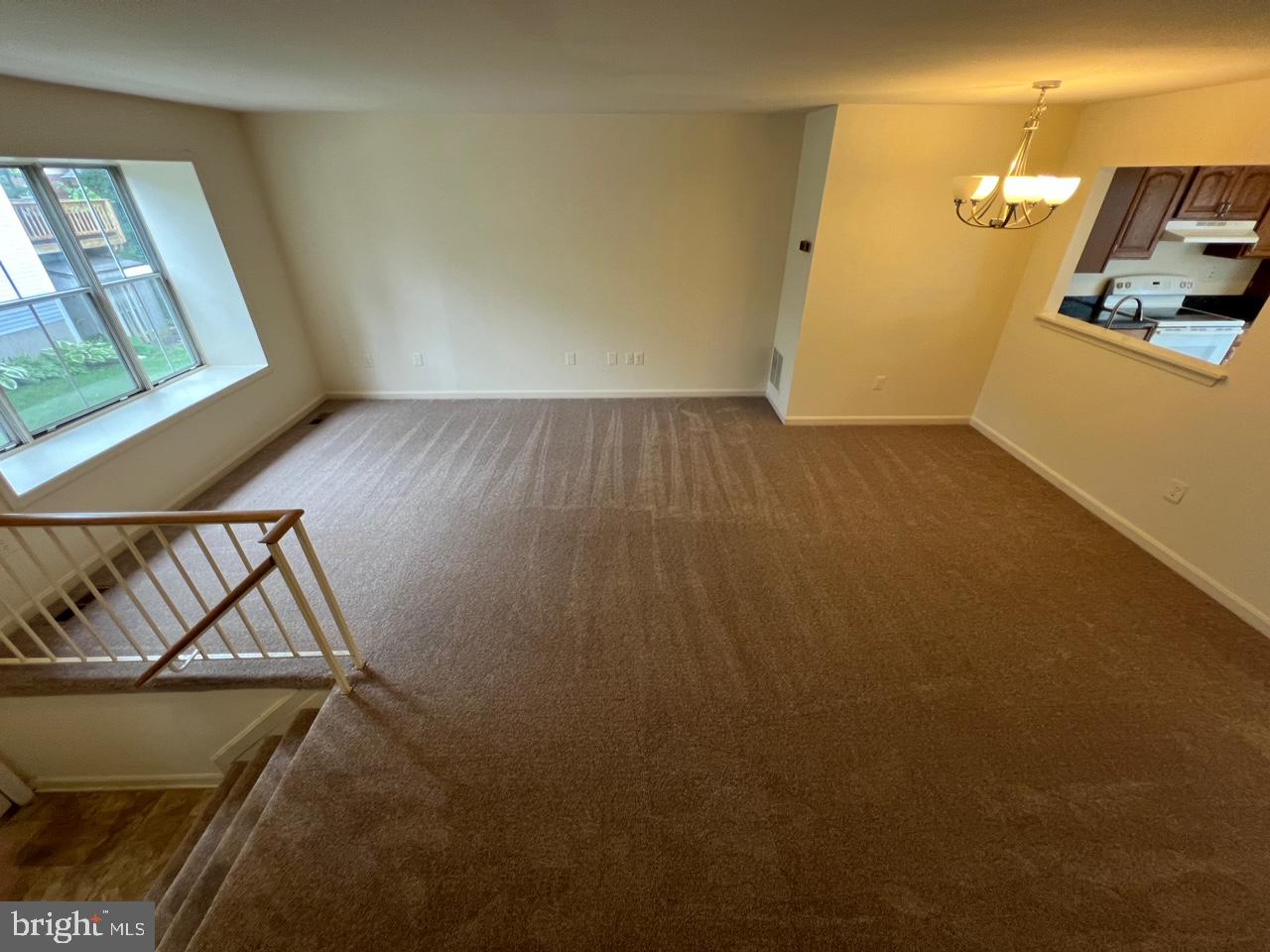 WILLIAMSBURG VILLAGE - Residential Lease