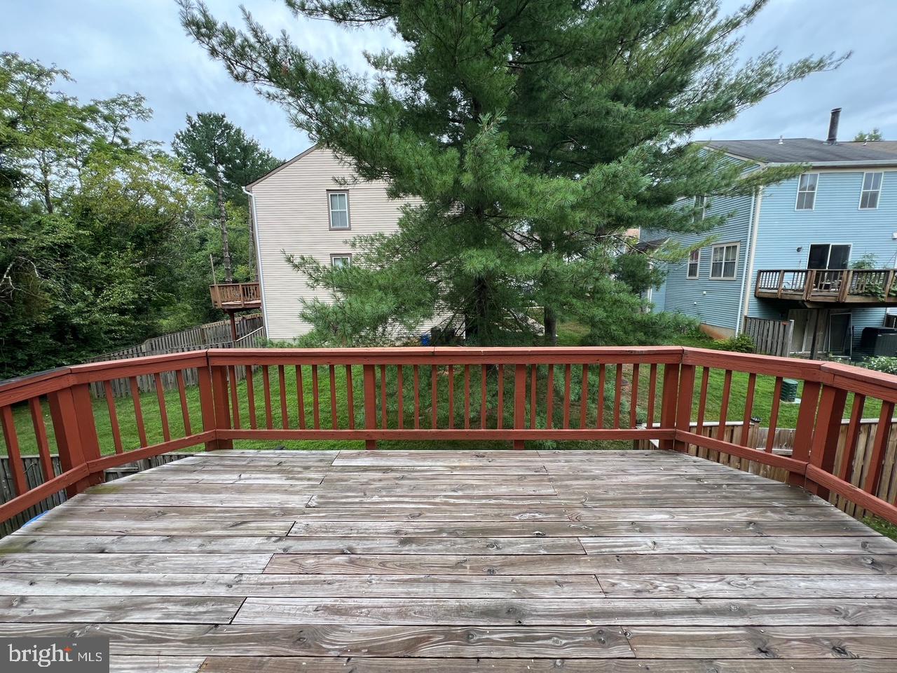 WILLIAMSBURG VILLAGE - Residential Lease