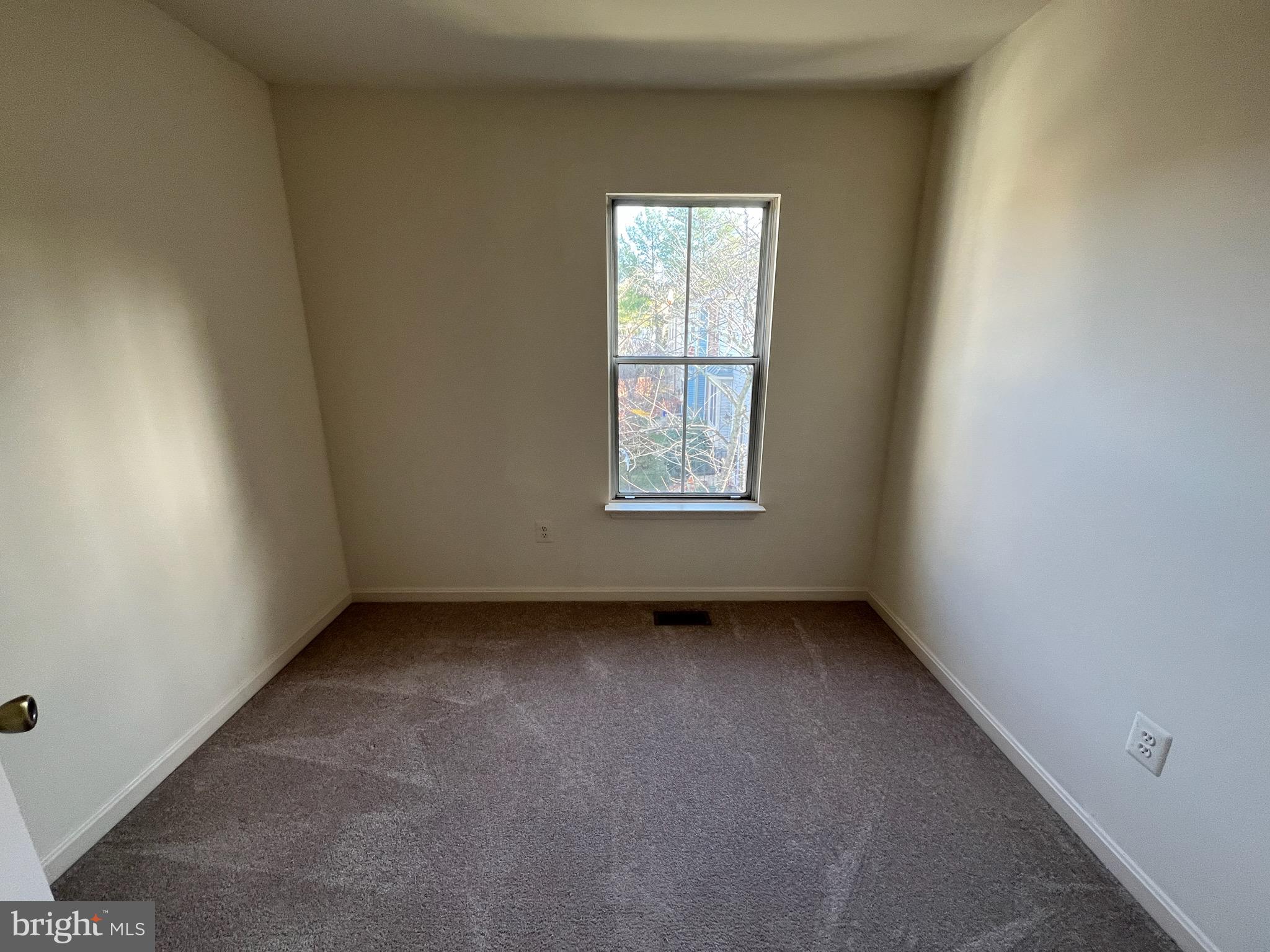 WILLIAMSBURG VILLAGE - Residential Lease