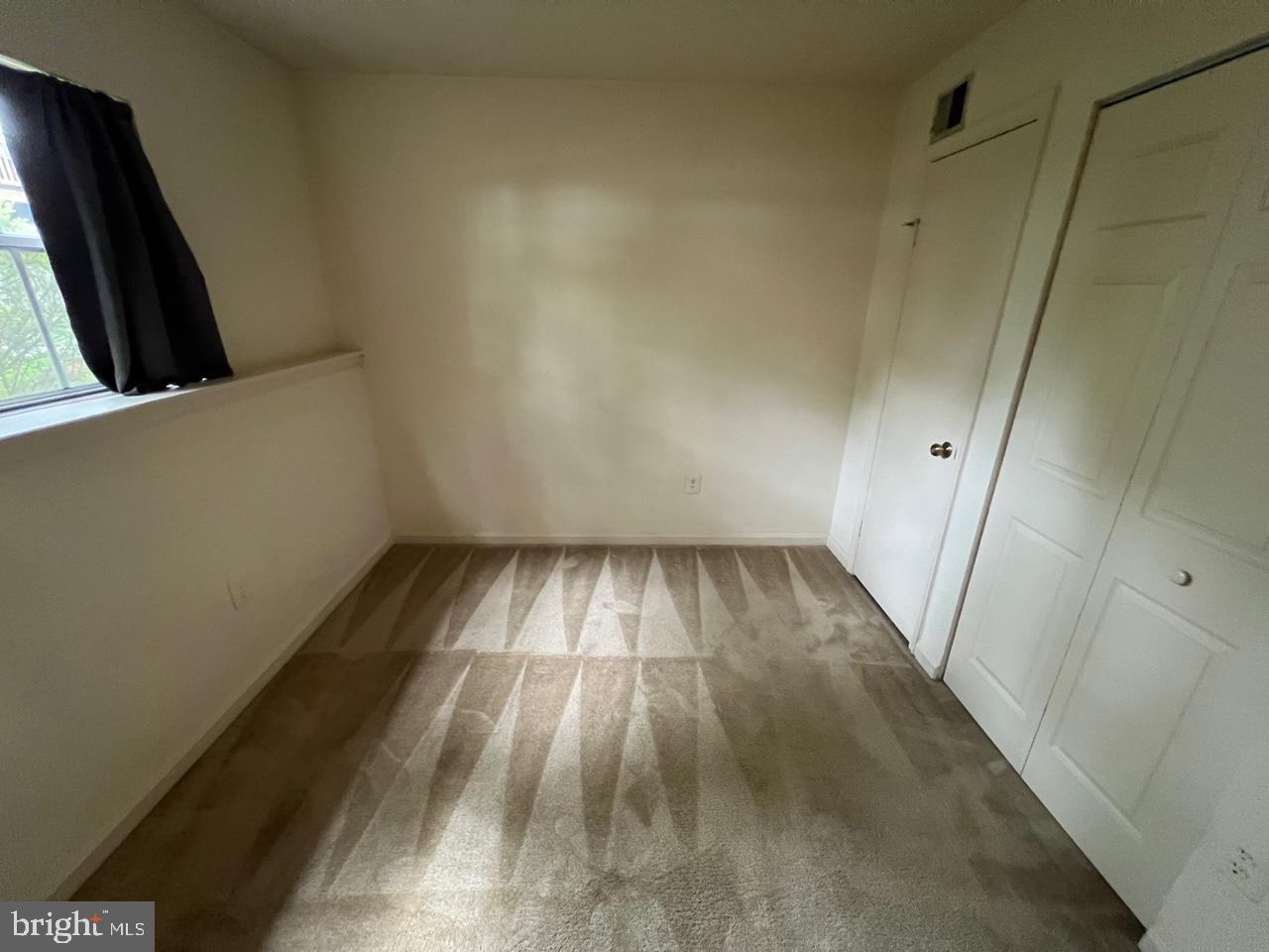 WILLIAMSBURG VILLAGE - Residential Lease