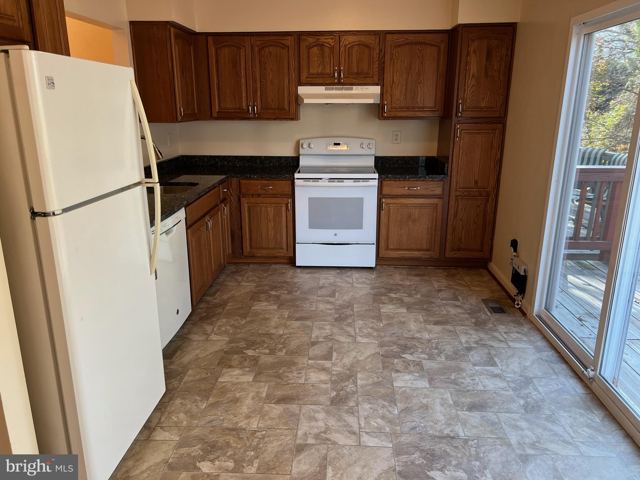 18002 SUNSET LAKE COURT