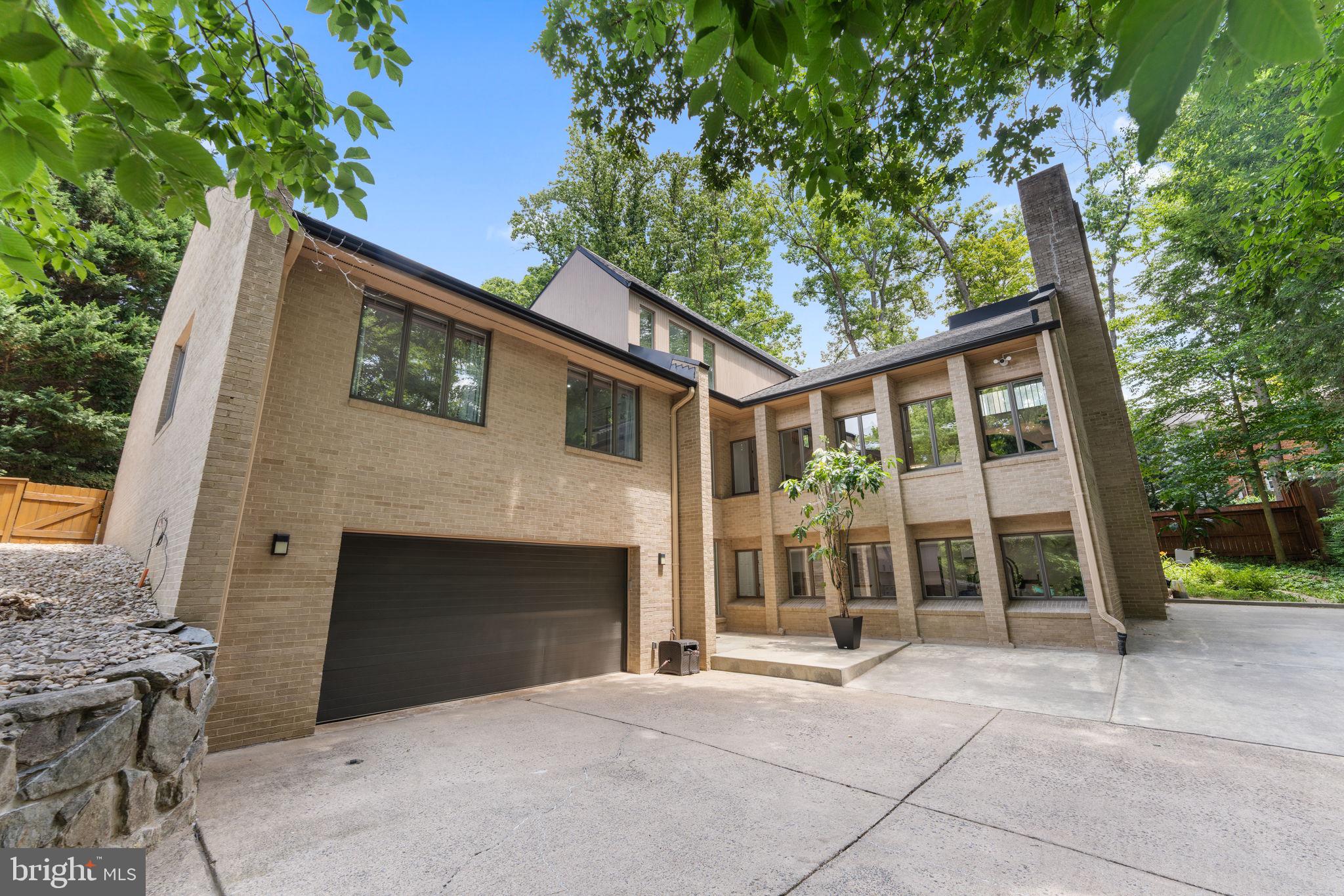 KIRBY WOODS - Residential