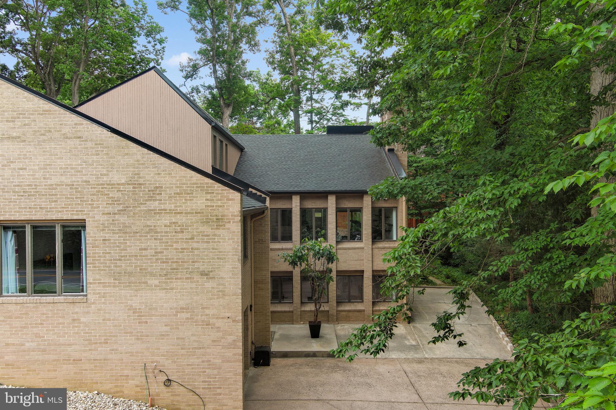 KIRBY WOODS - Residential