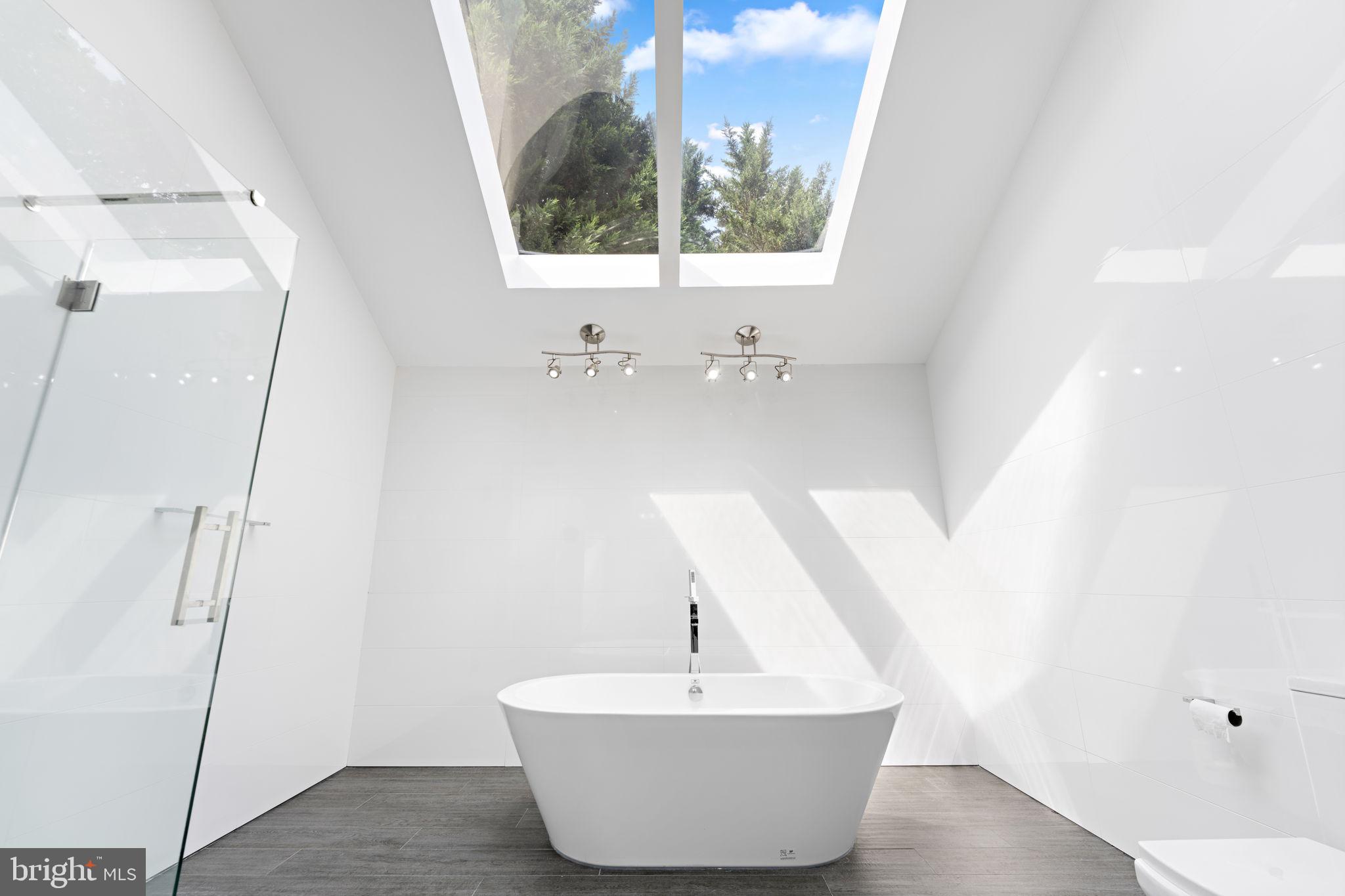 KIRBY WOODS - Residential