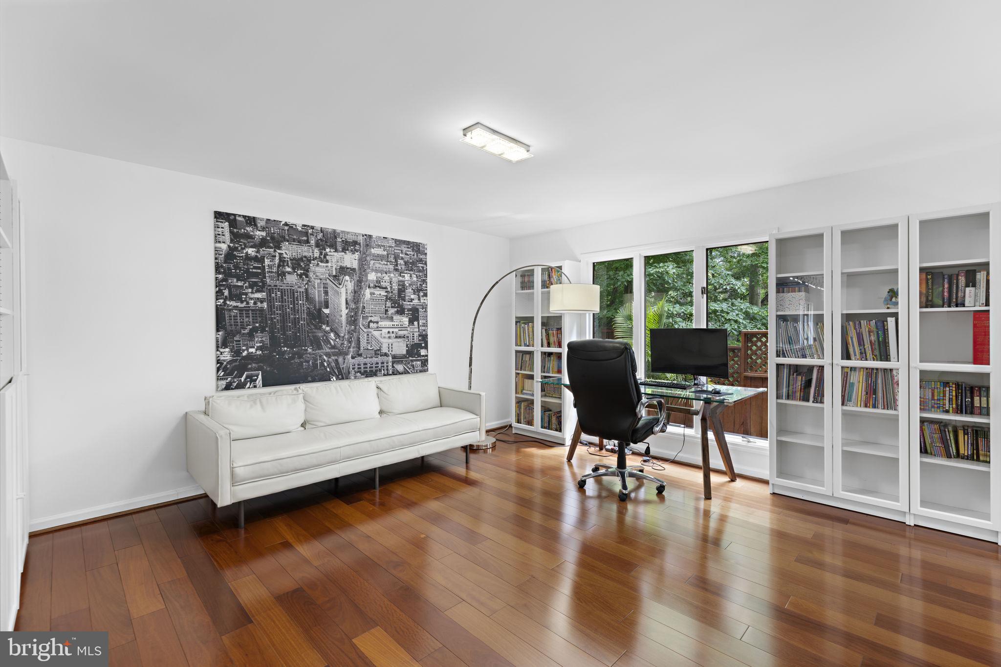 KIRBY WOODS - Residential