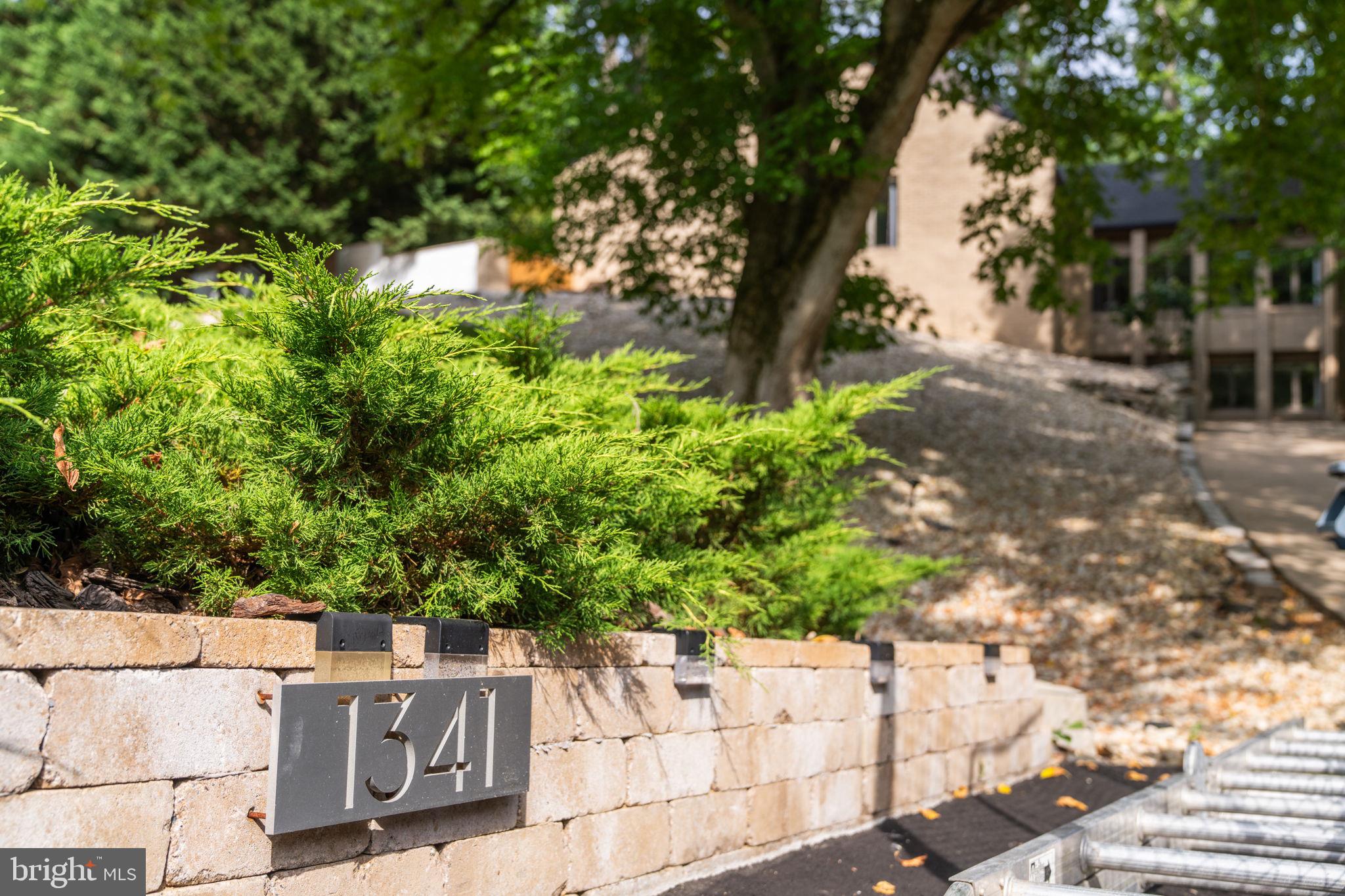 KIRBY WOODS - Residential